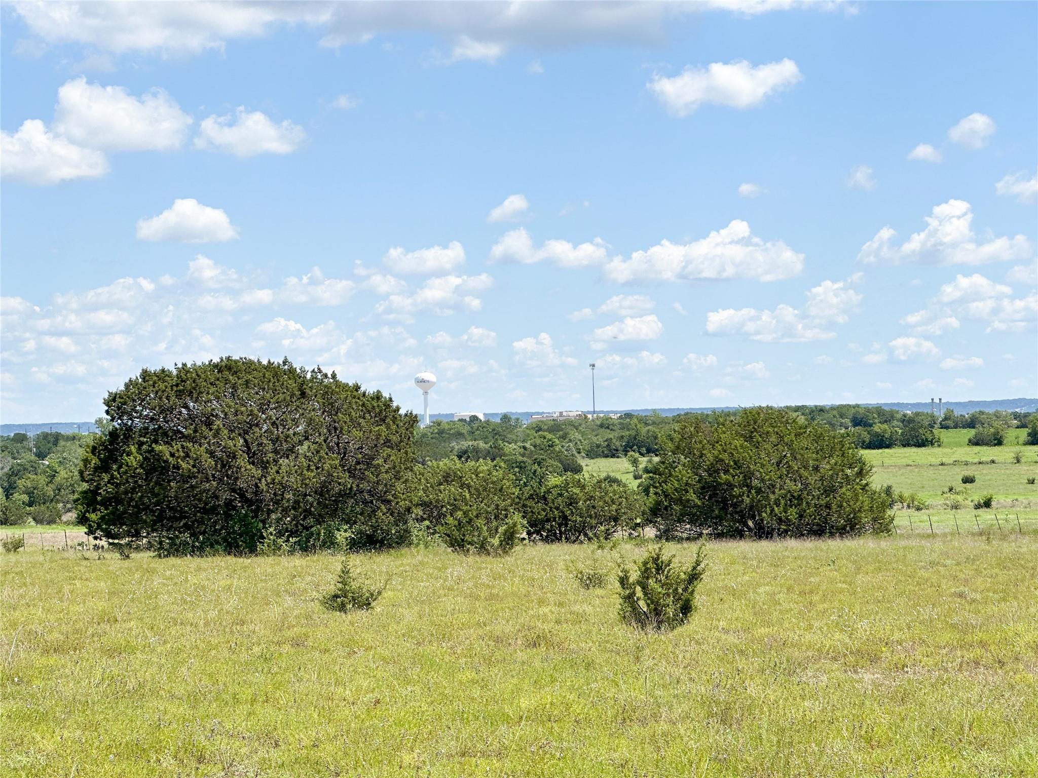 main property photo 11