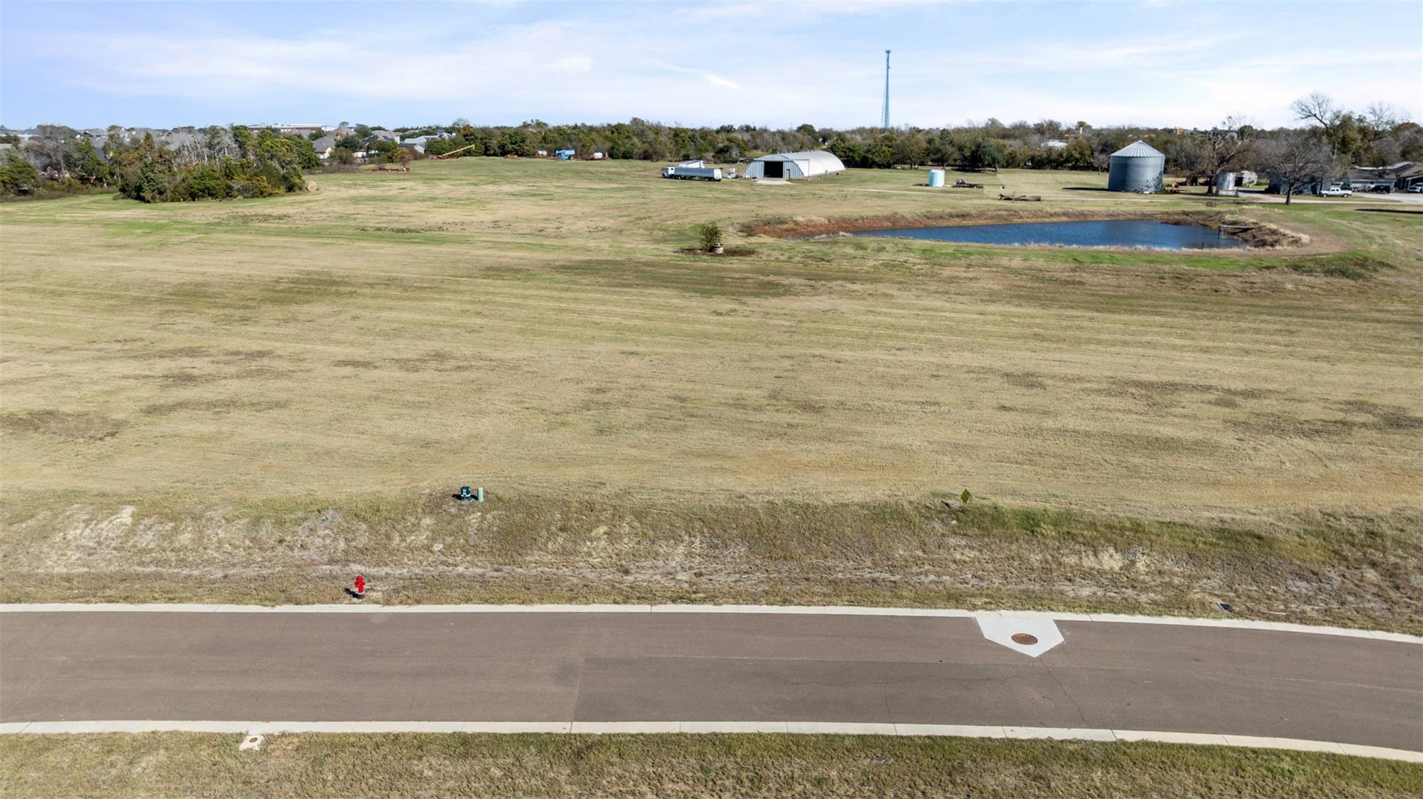 main property photo 3