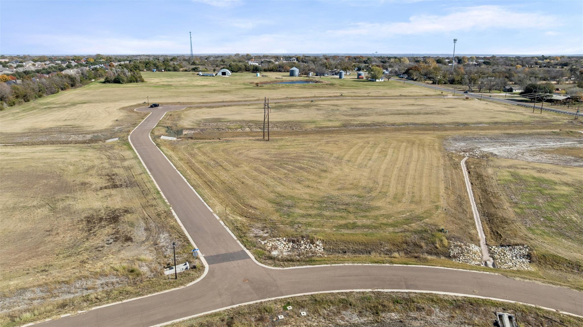 main property photo 9