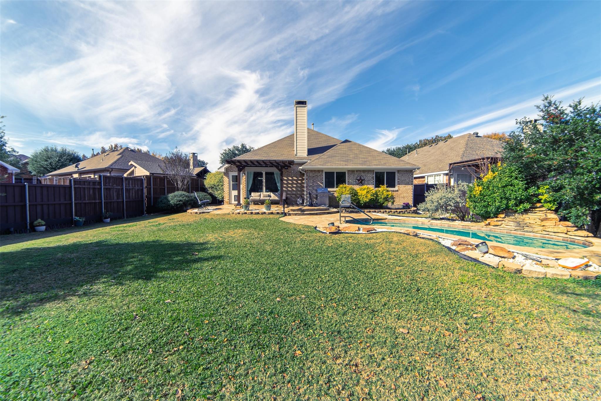 main property photo 31