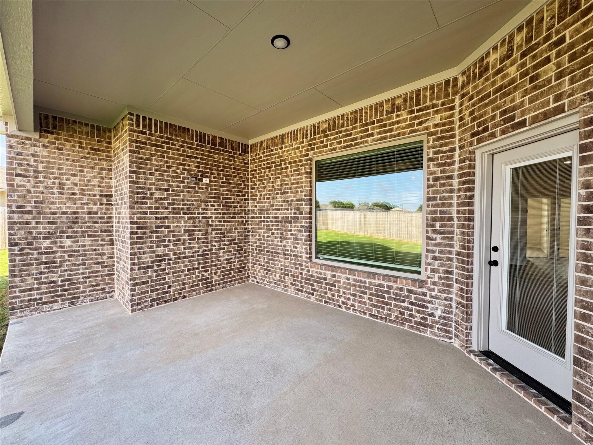 main property photo 21