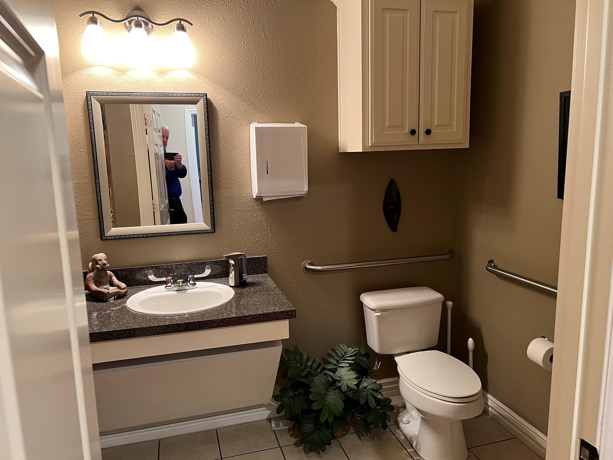 main property photo 13