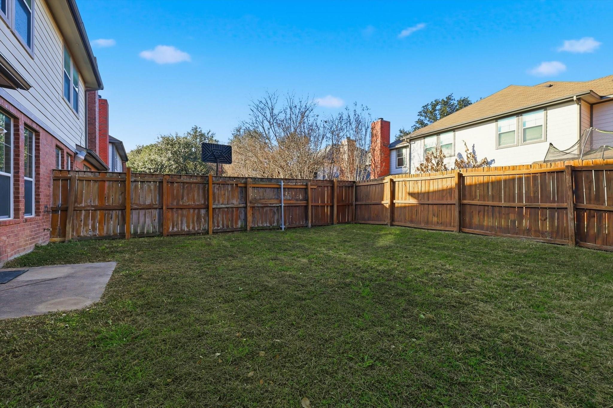 main property photo 25