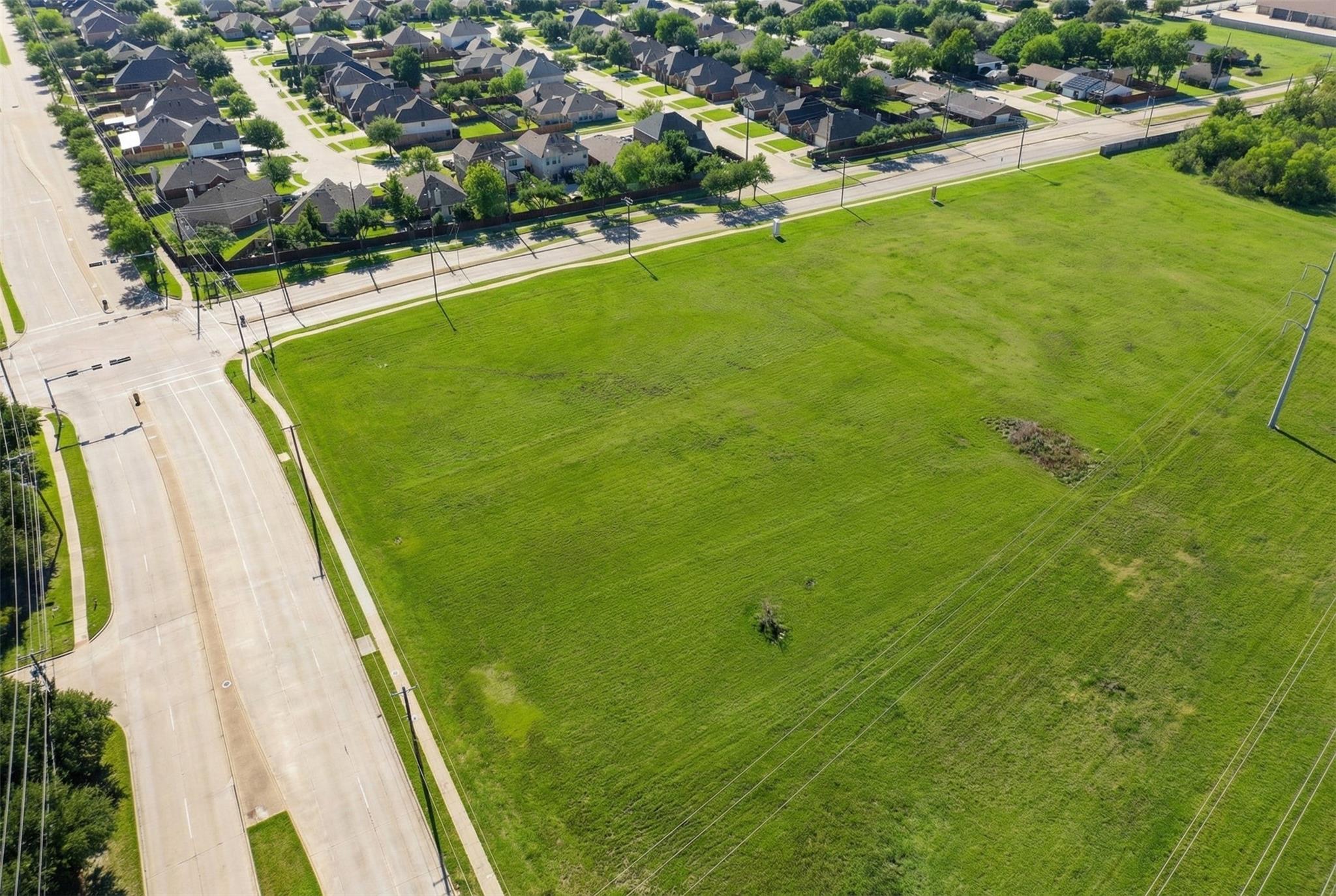 main property photo 9