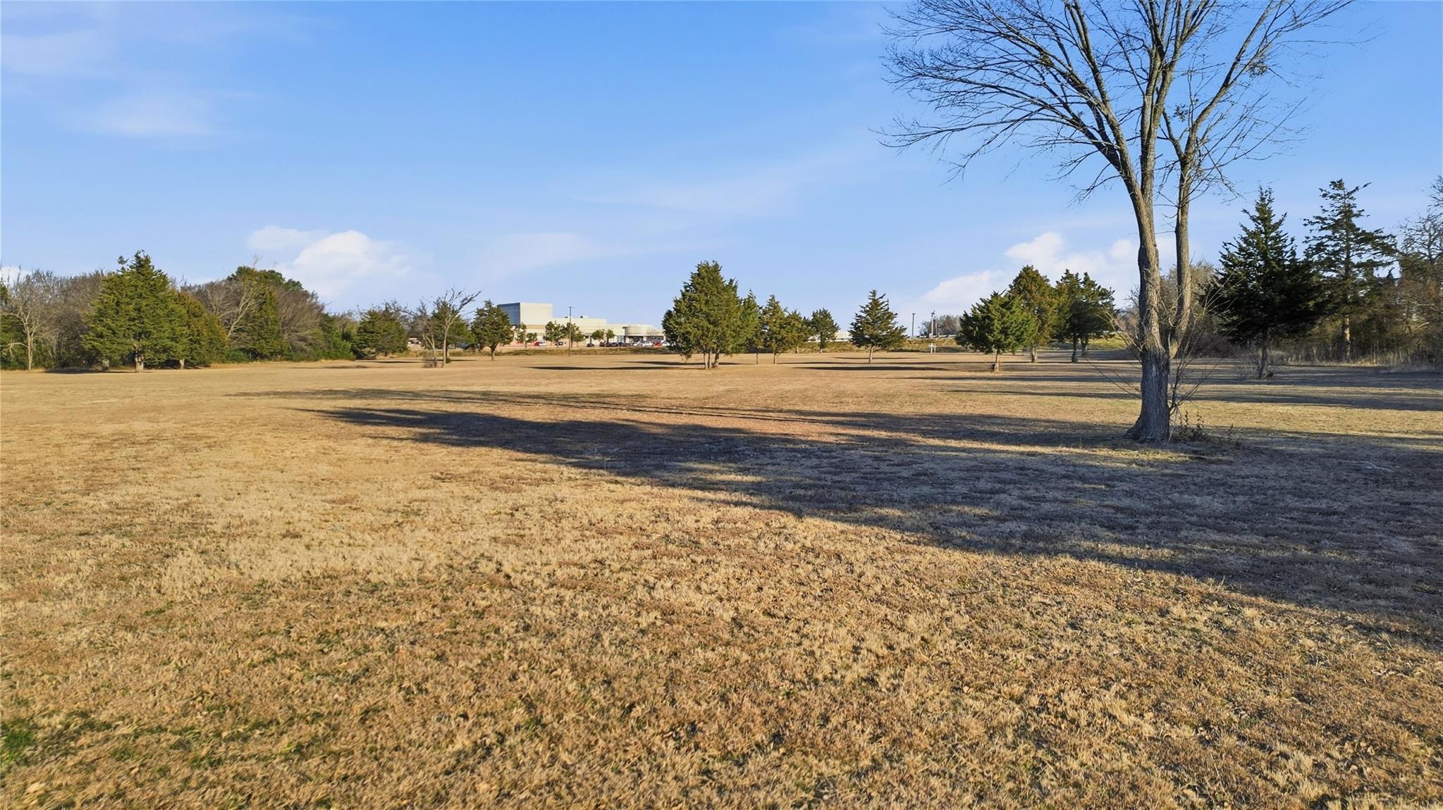 main property photo 19