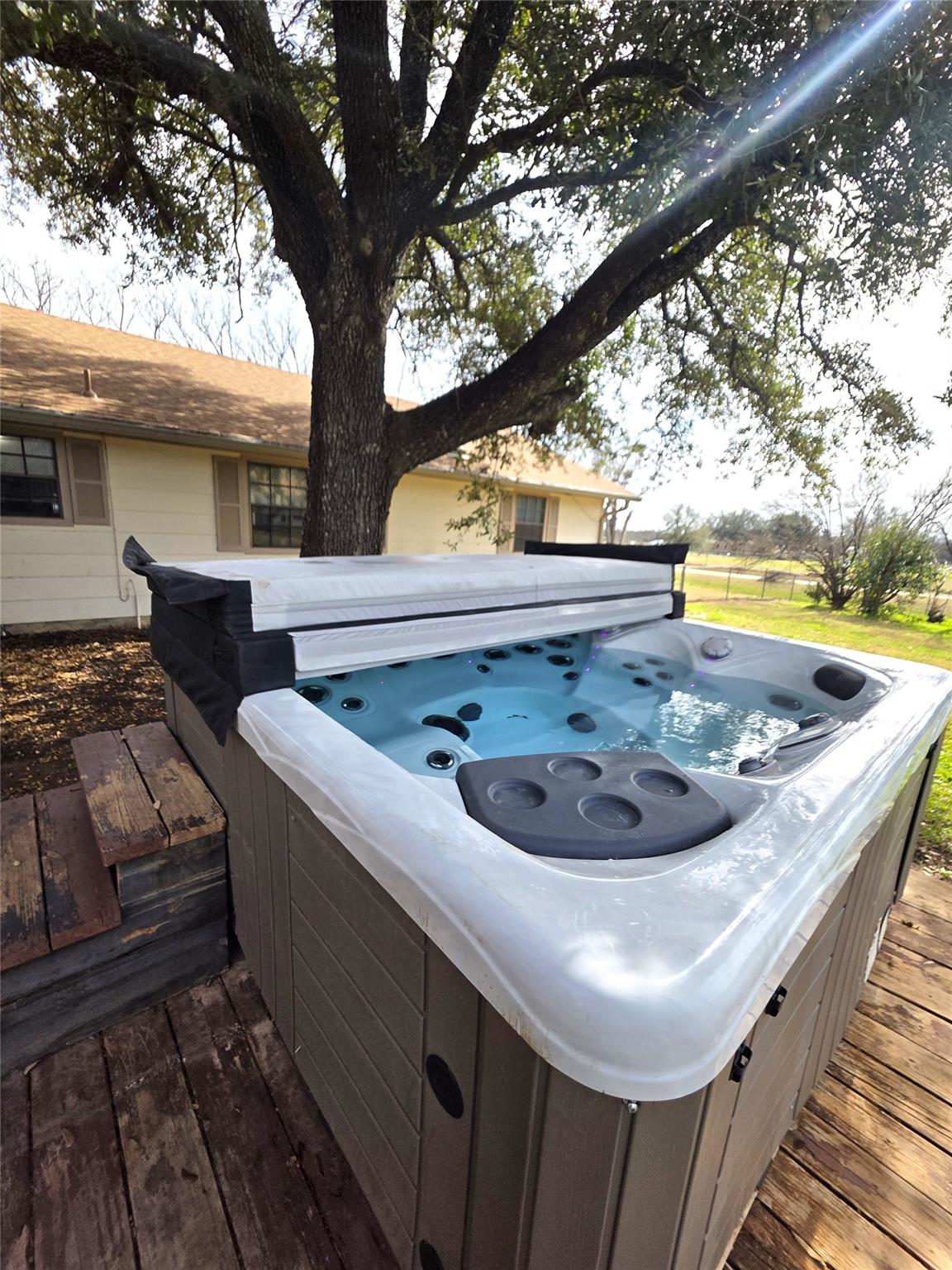 main property photo 17