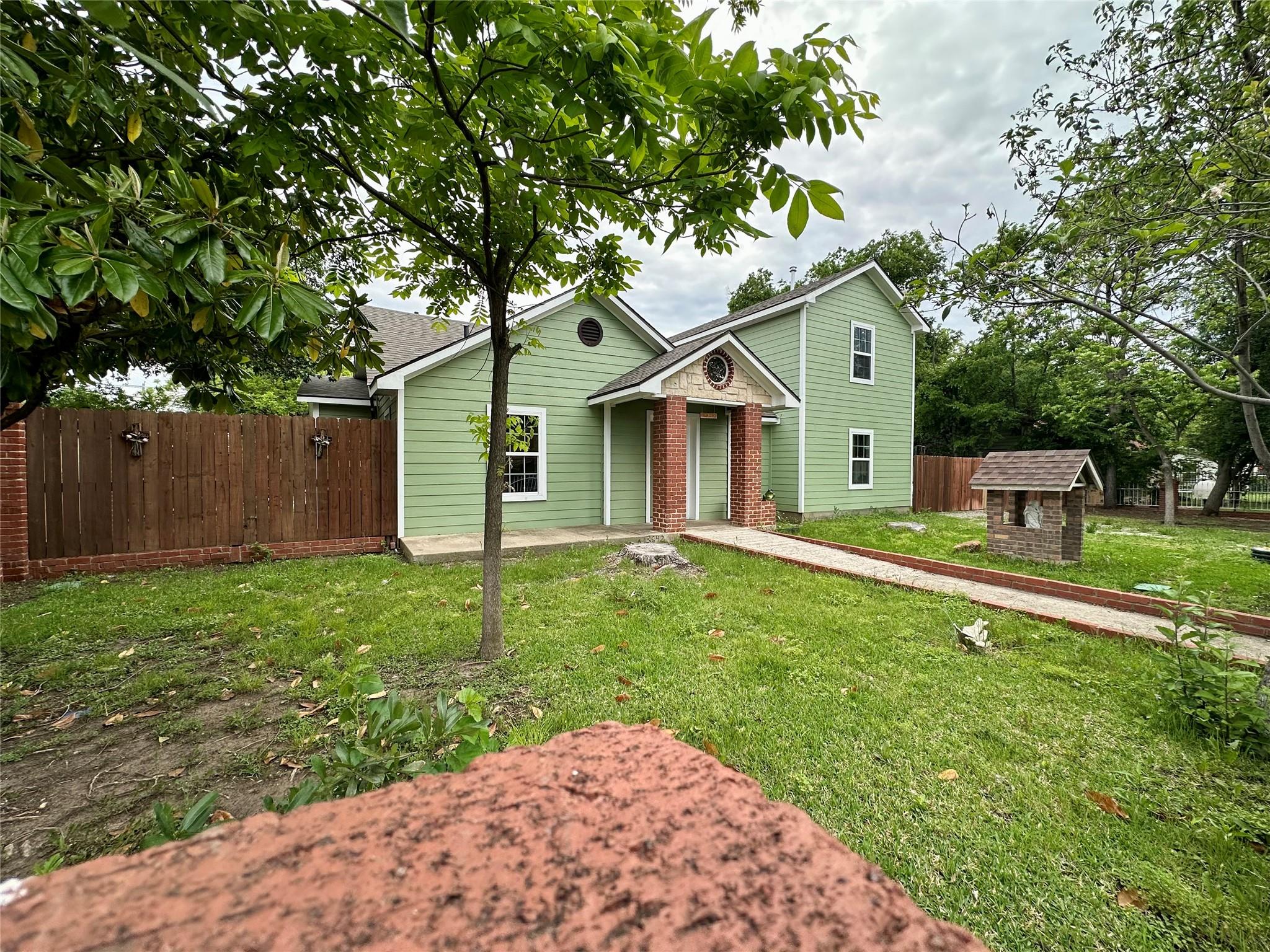 main property photo 2
