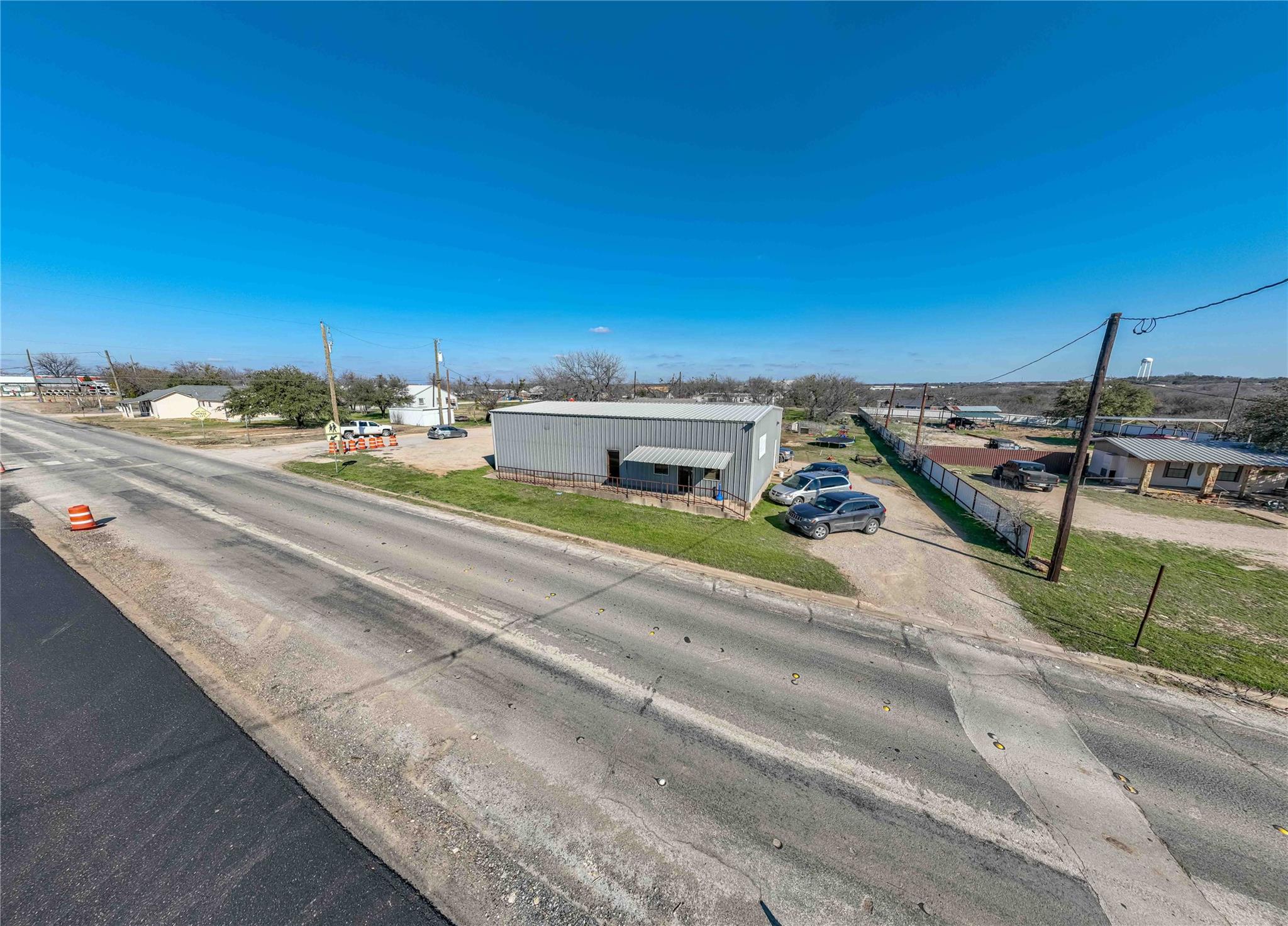 main property photo 11