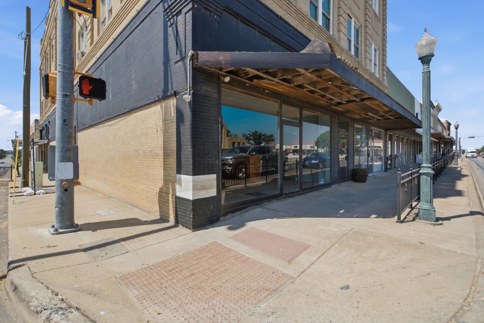 main property photo 39