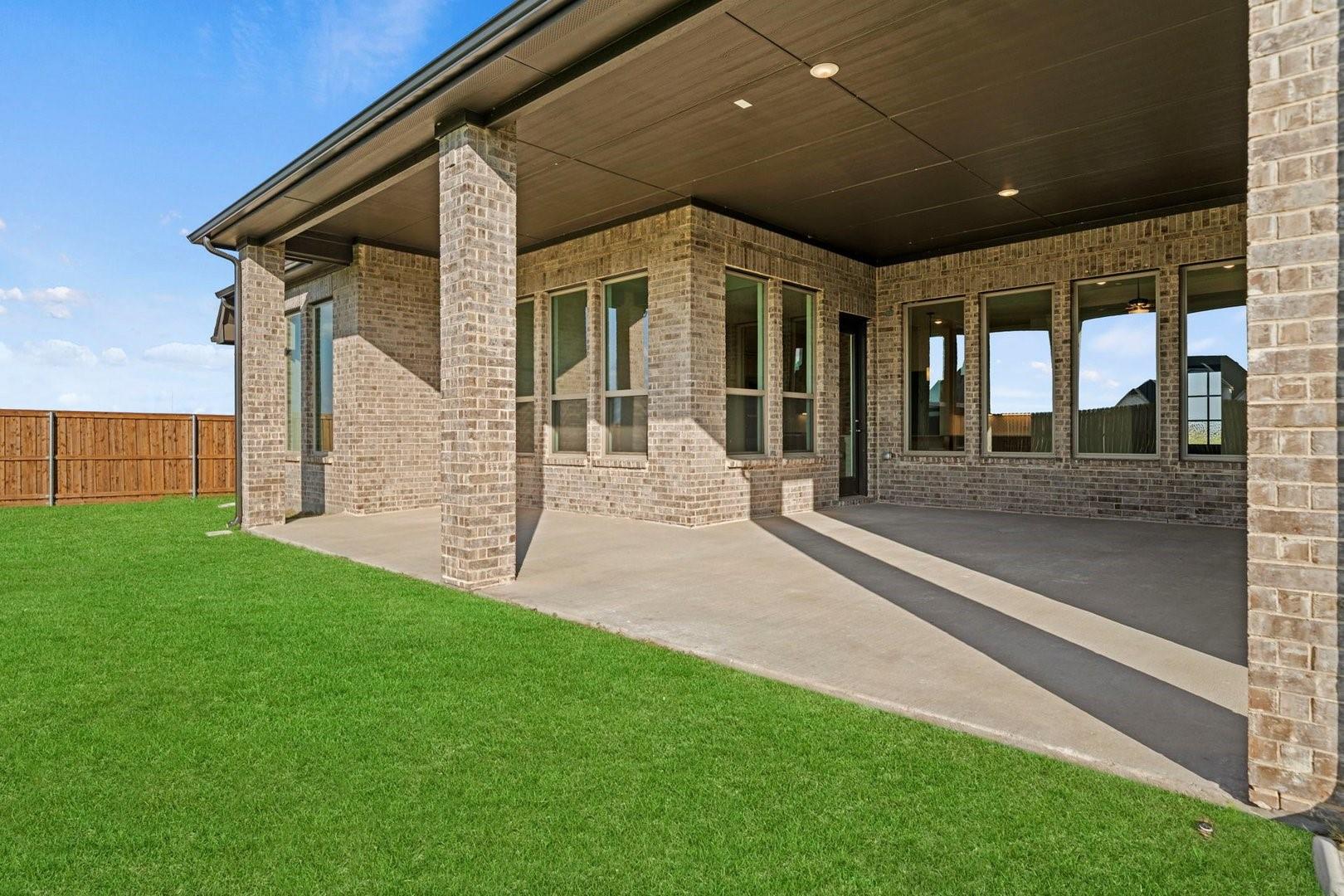 main property photo 10