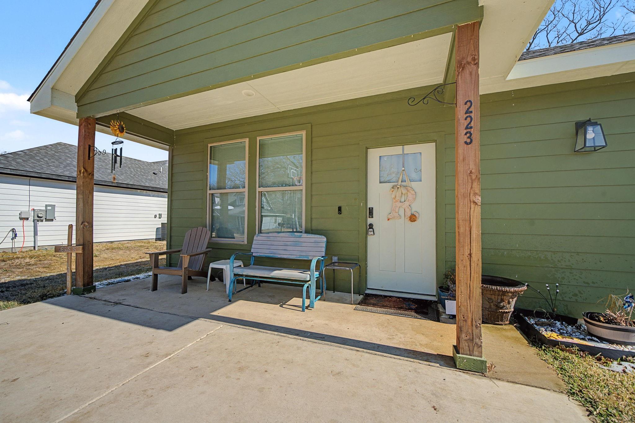 main property photo 2
