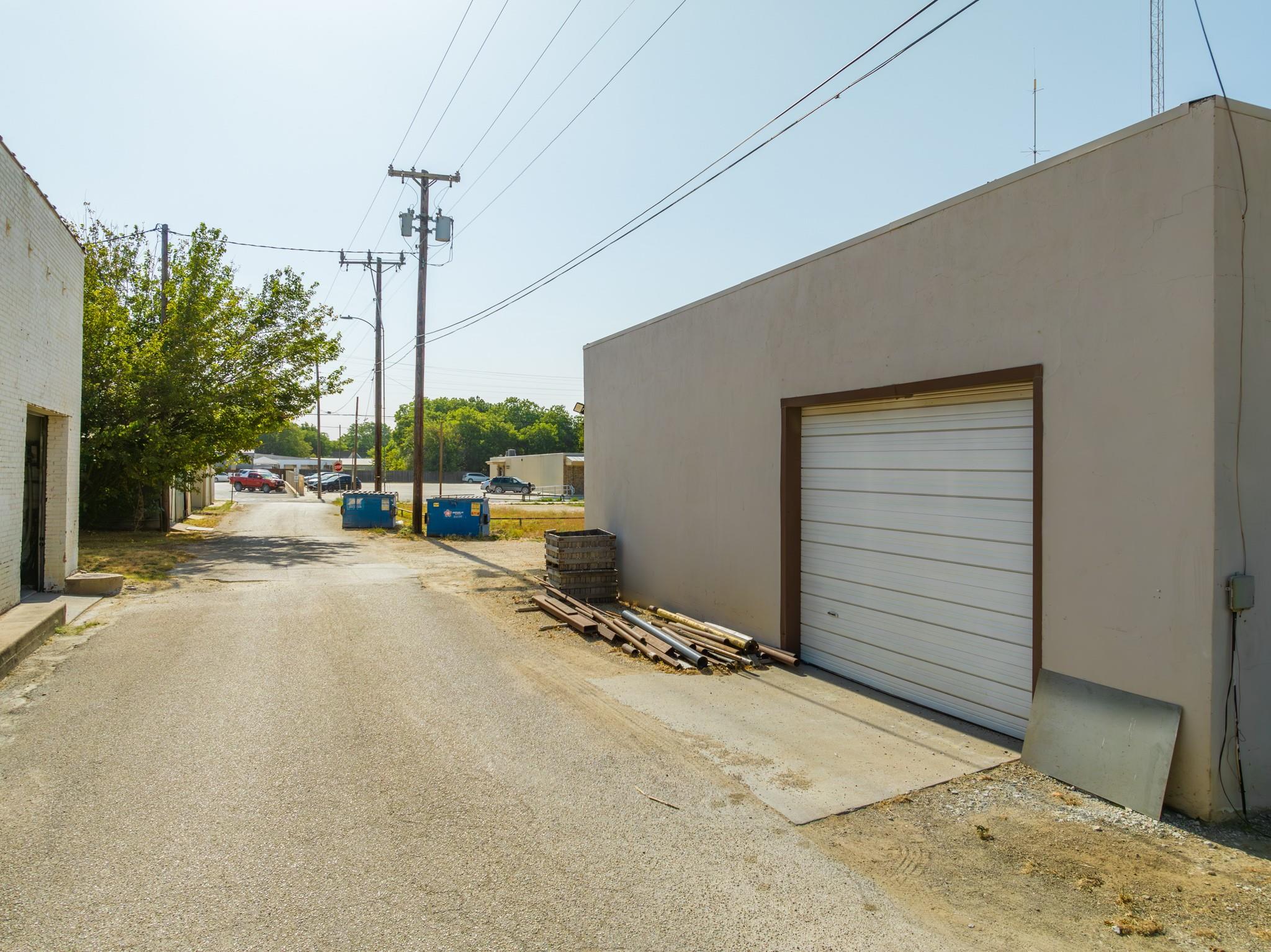main property photo 3