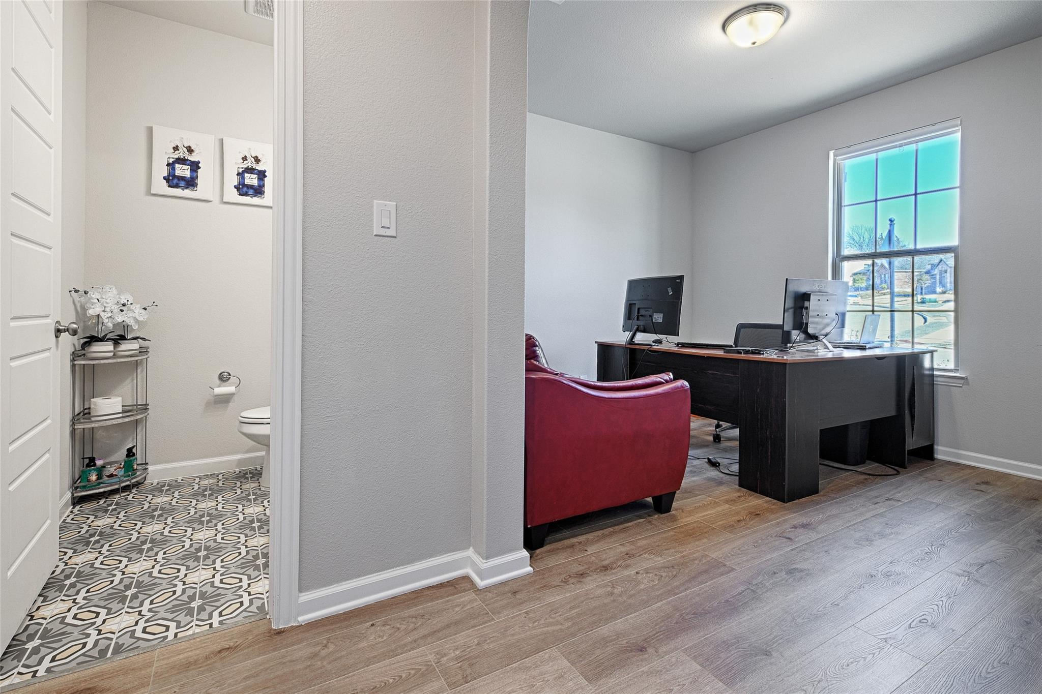 main property photo 17