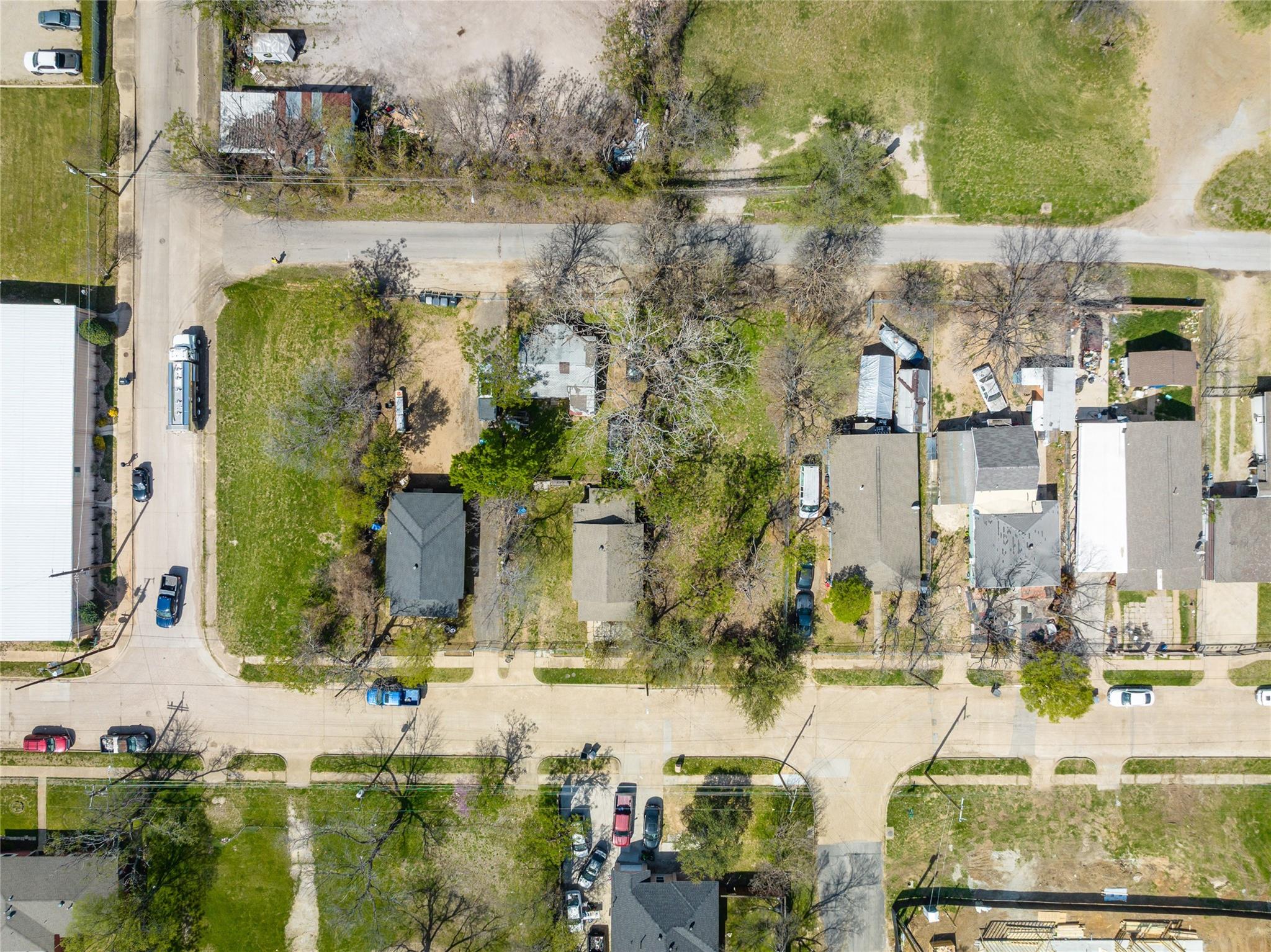 main property photo 13