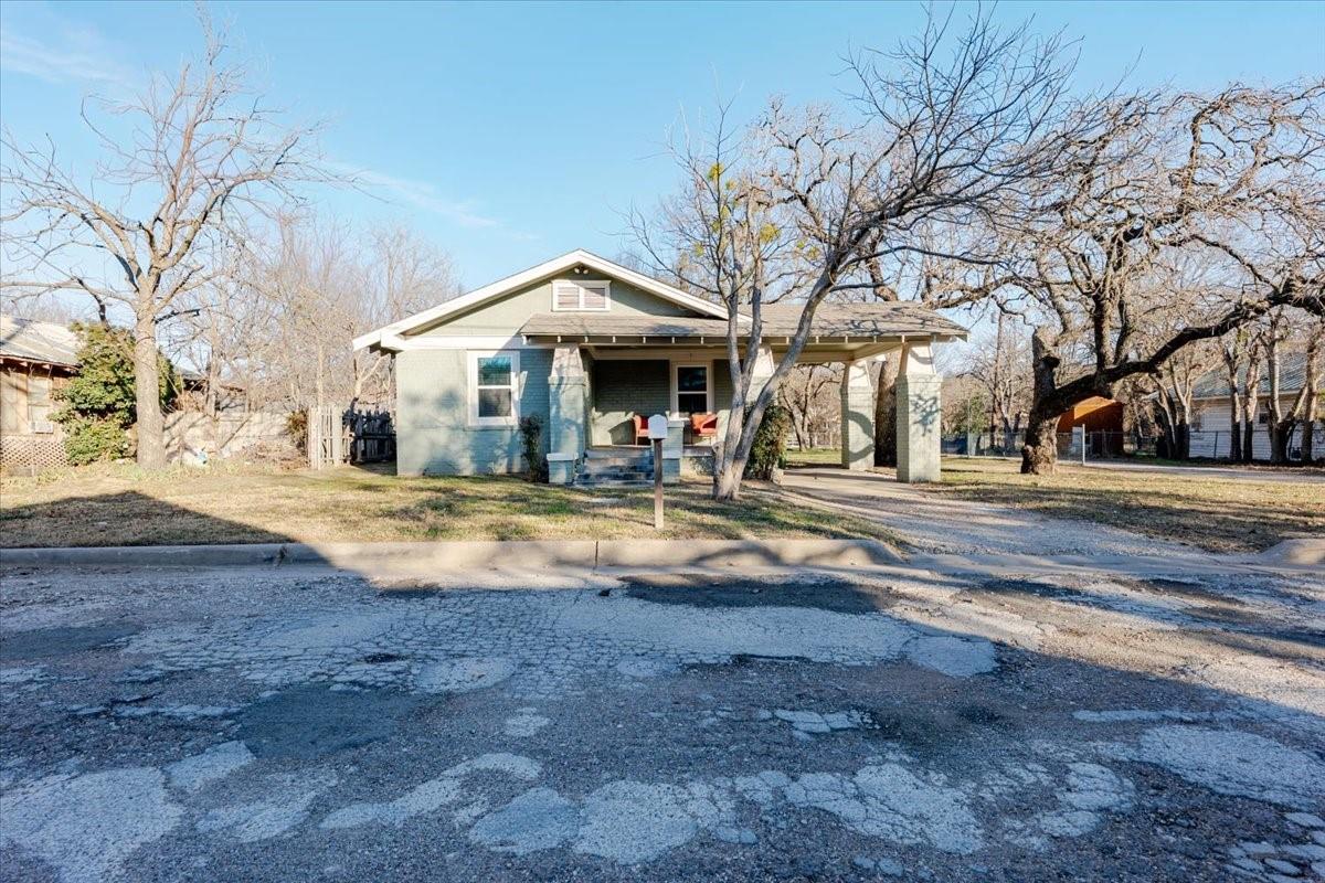 main property photo 16