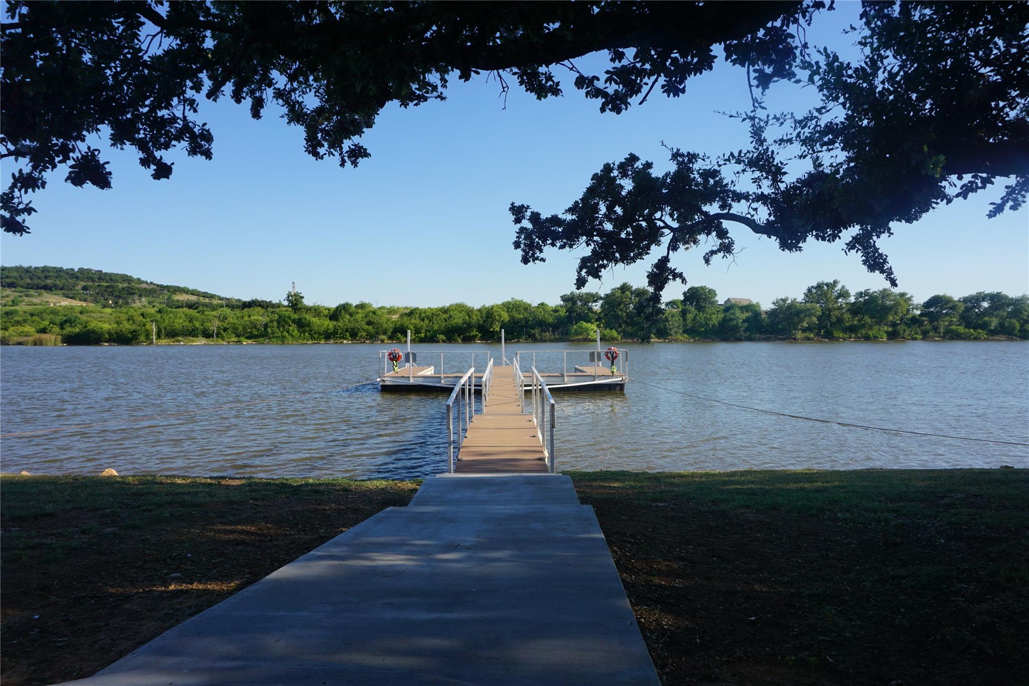 main property photo 17