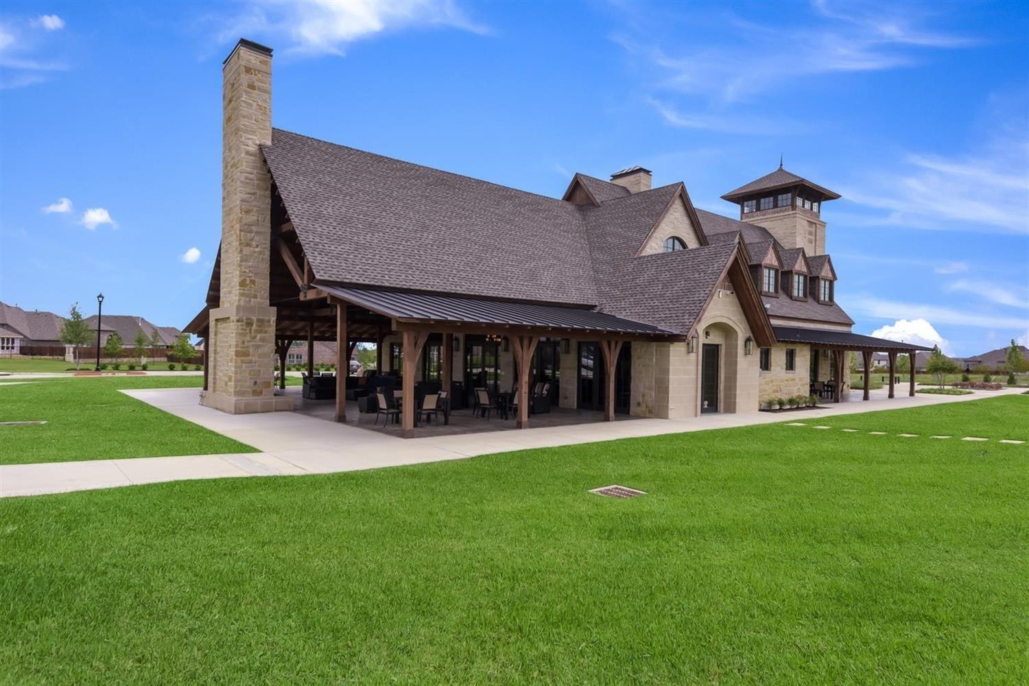 main property photo 4