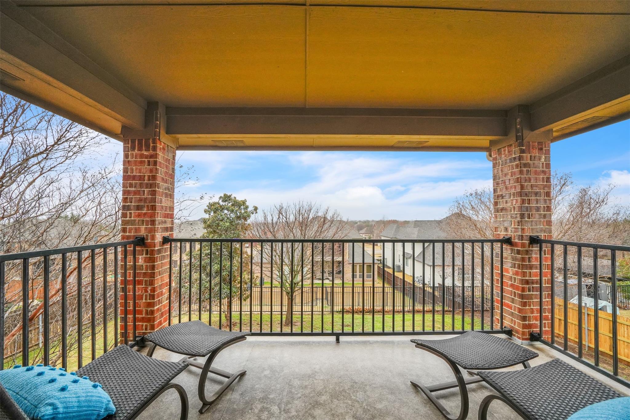 main property photo 15