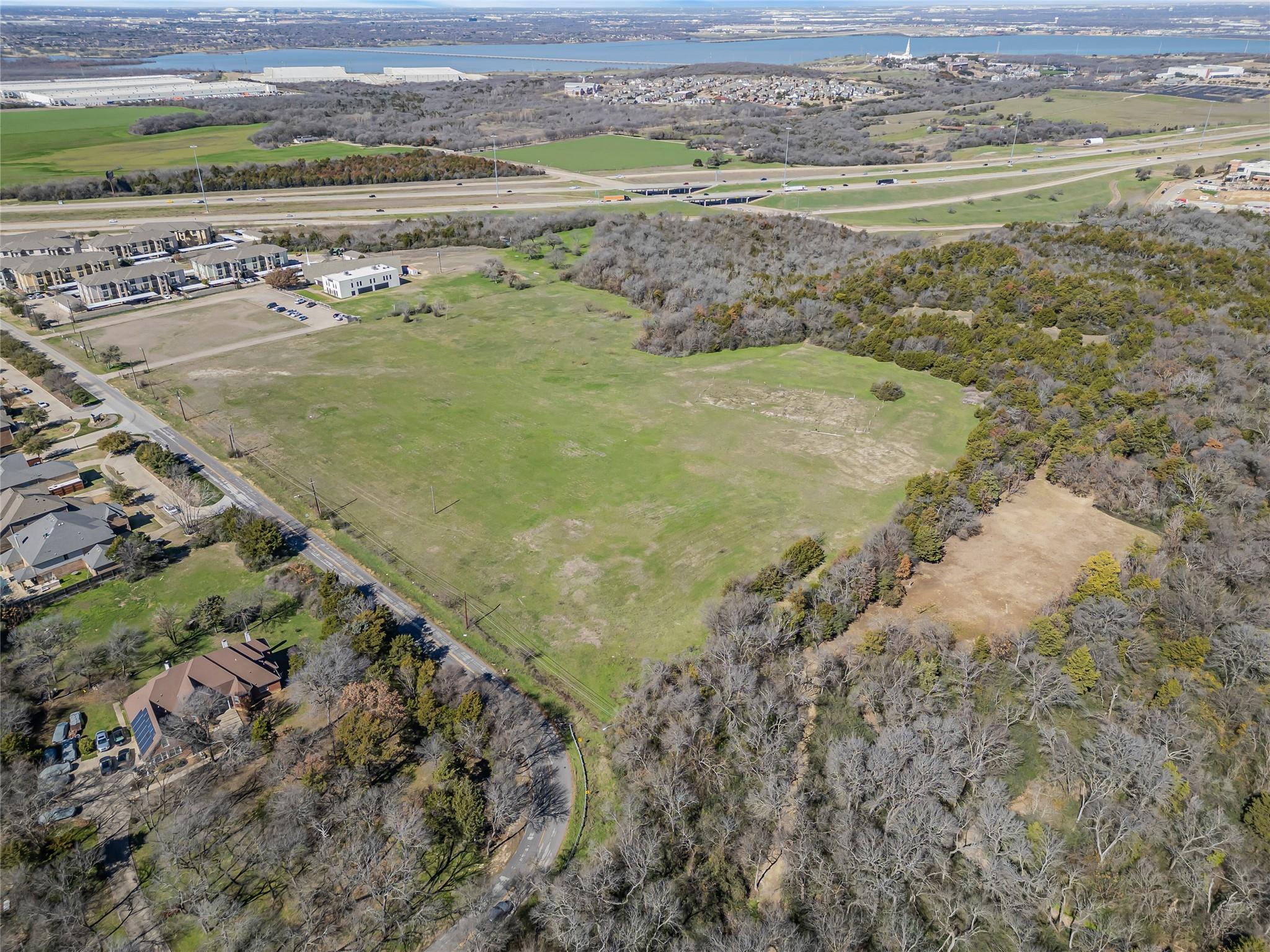main property photo 4