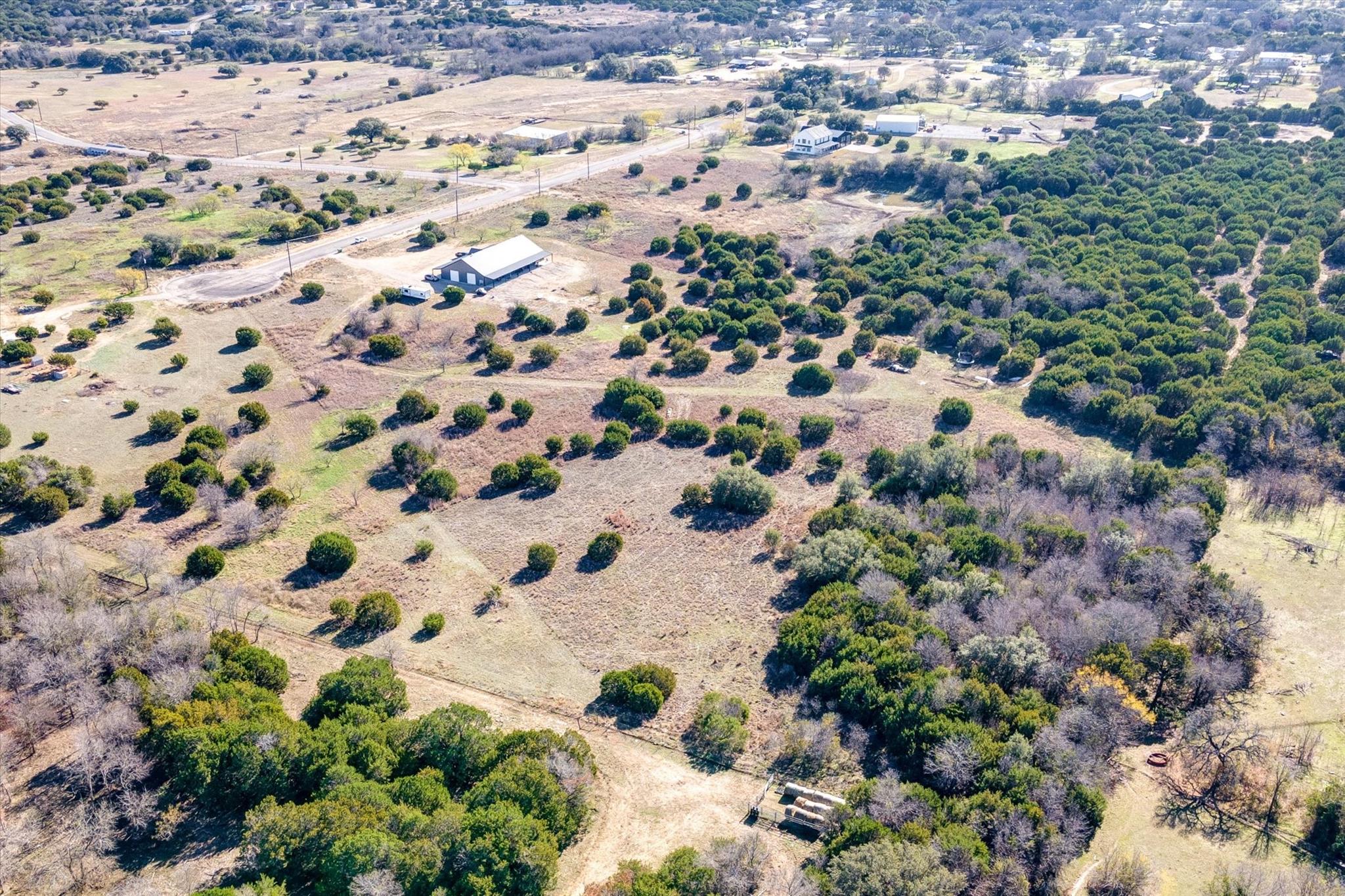 main property photo 11