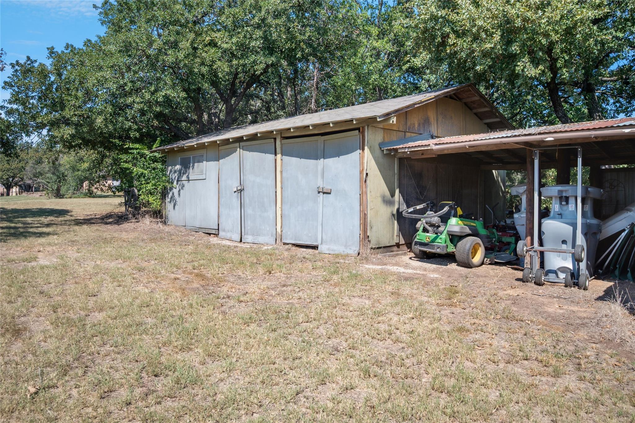 main property photo 19