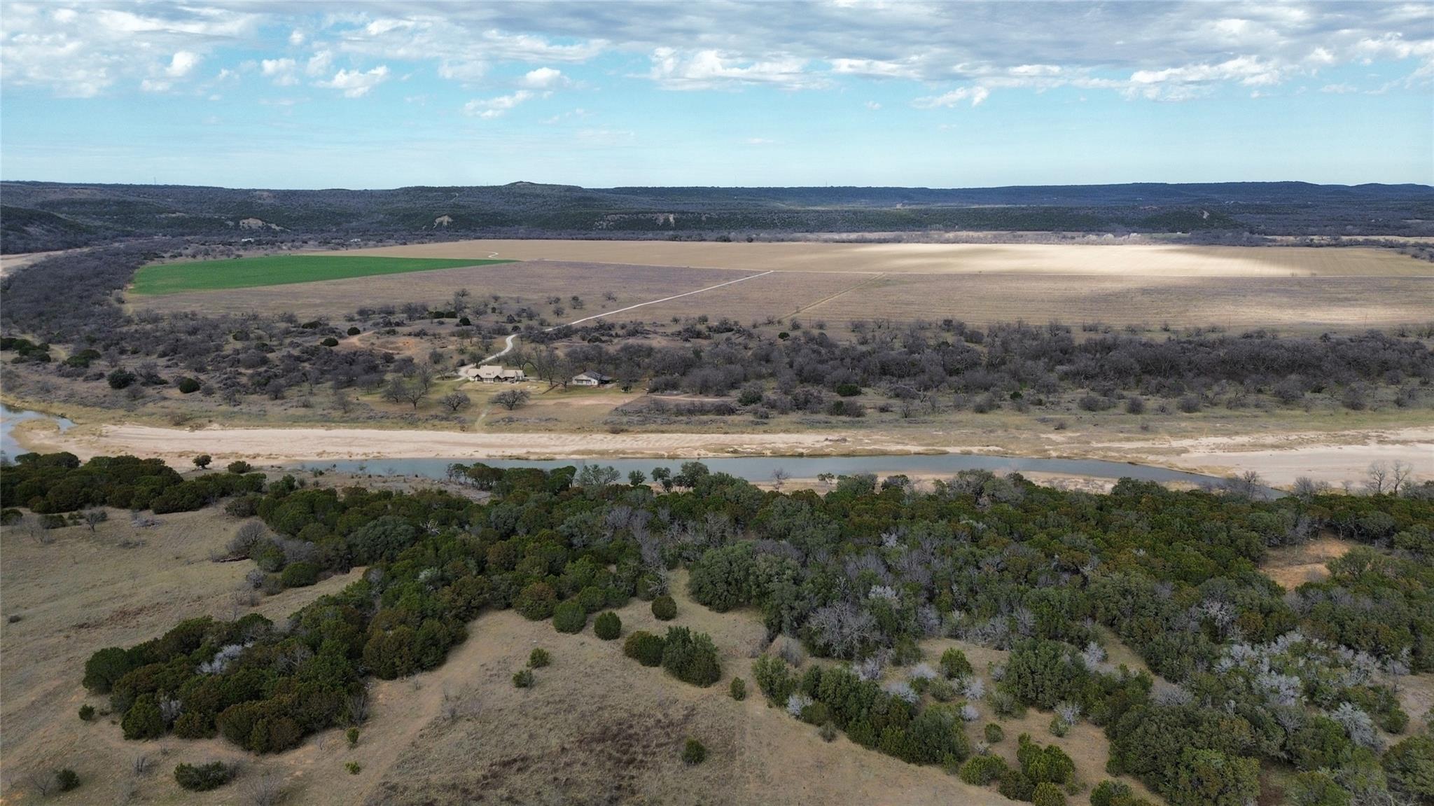 main property photo 24