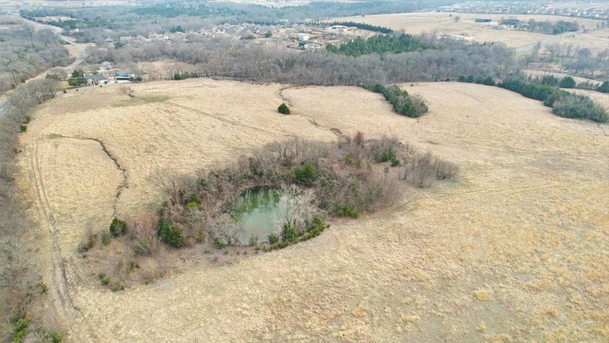main property photo 25