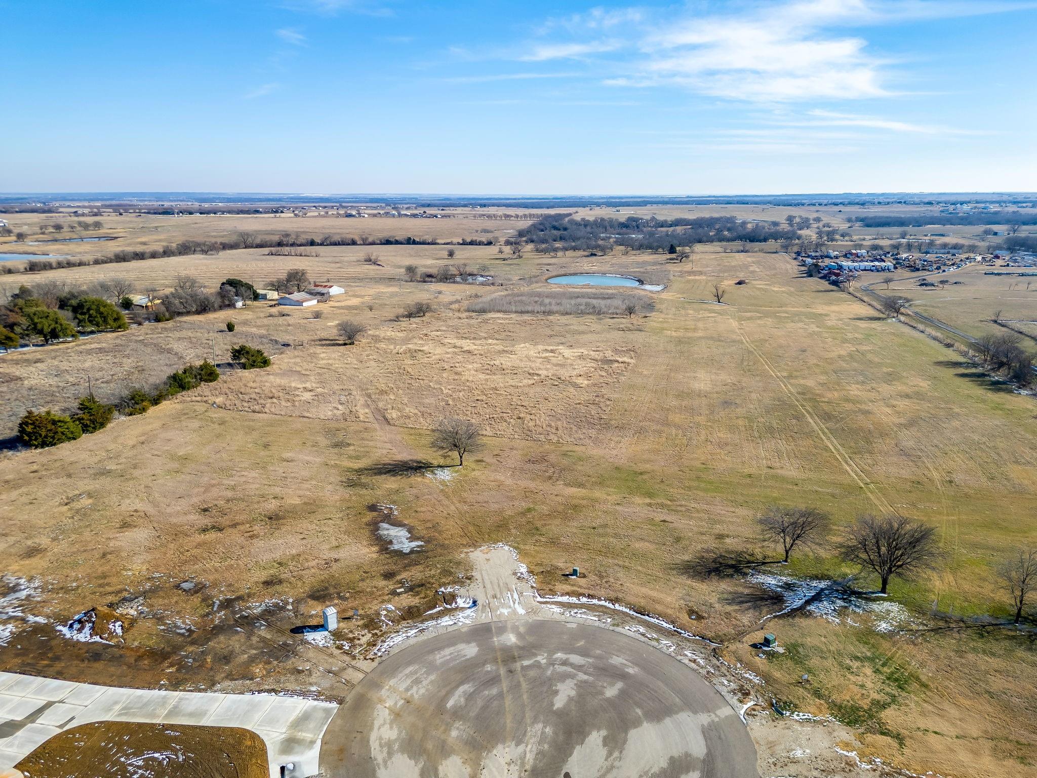 main property photo 5
