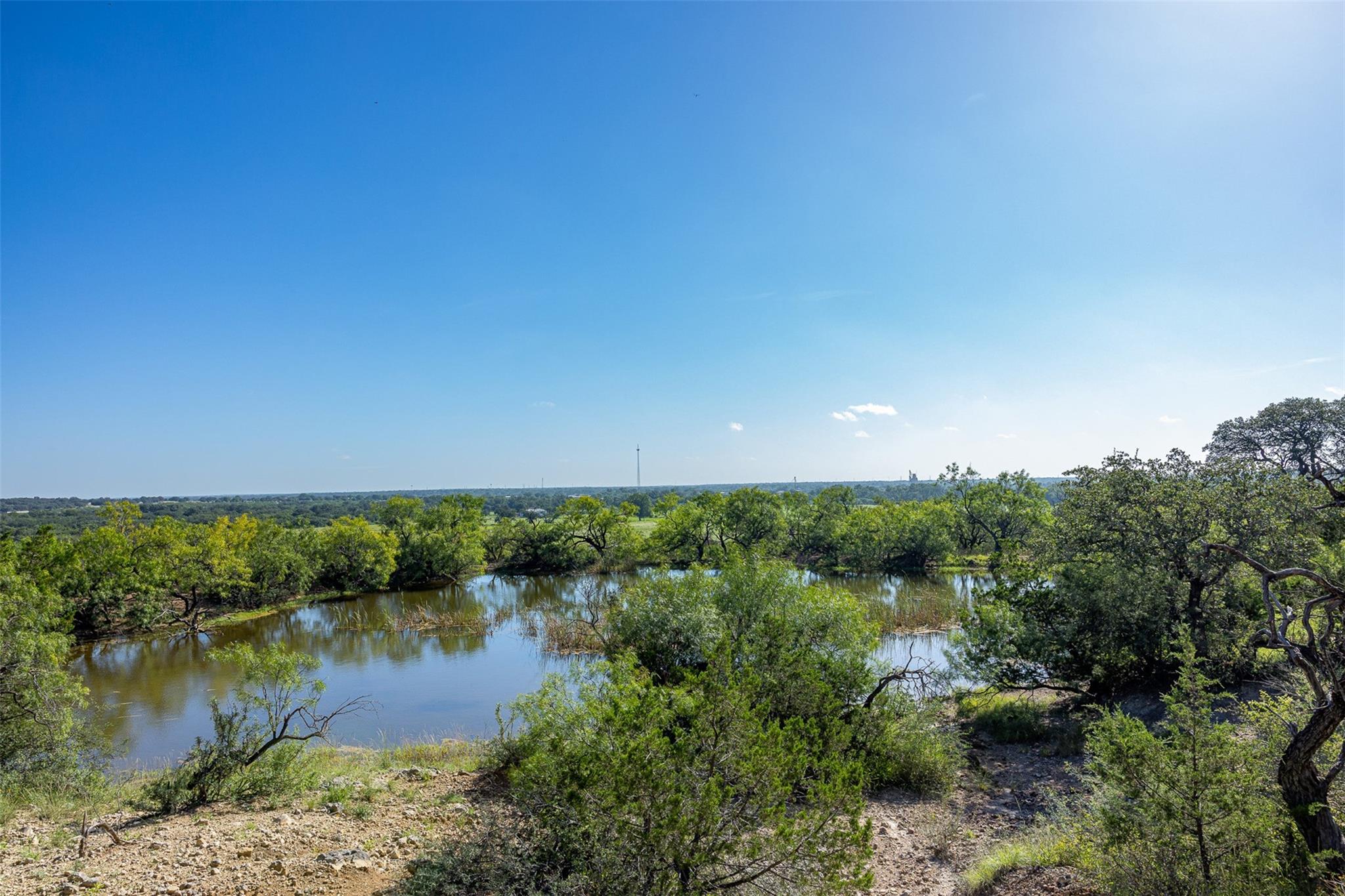main property photo 10