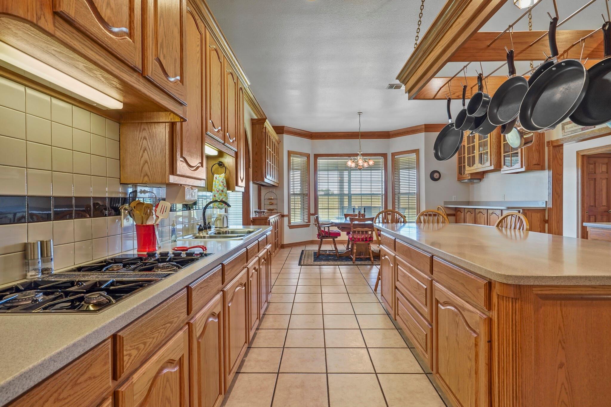 main property photo 25