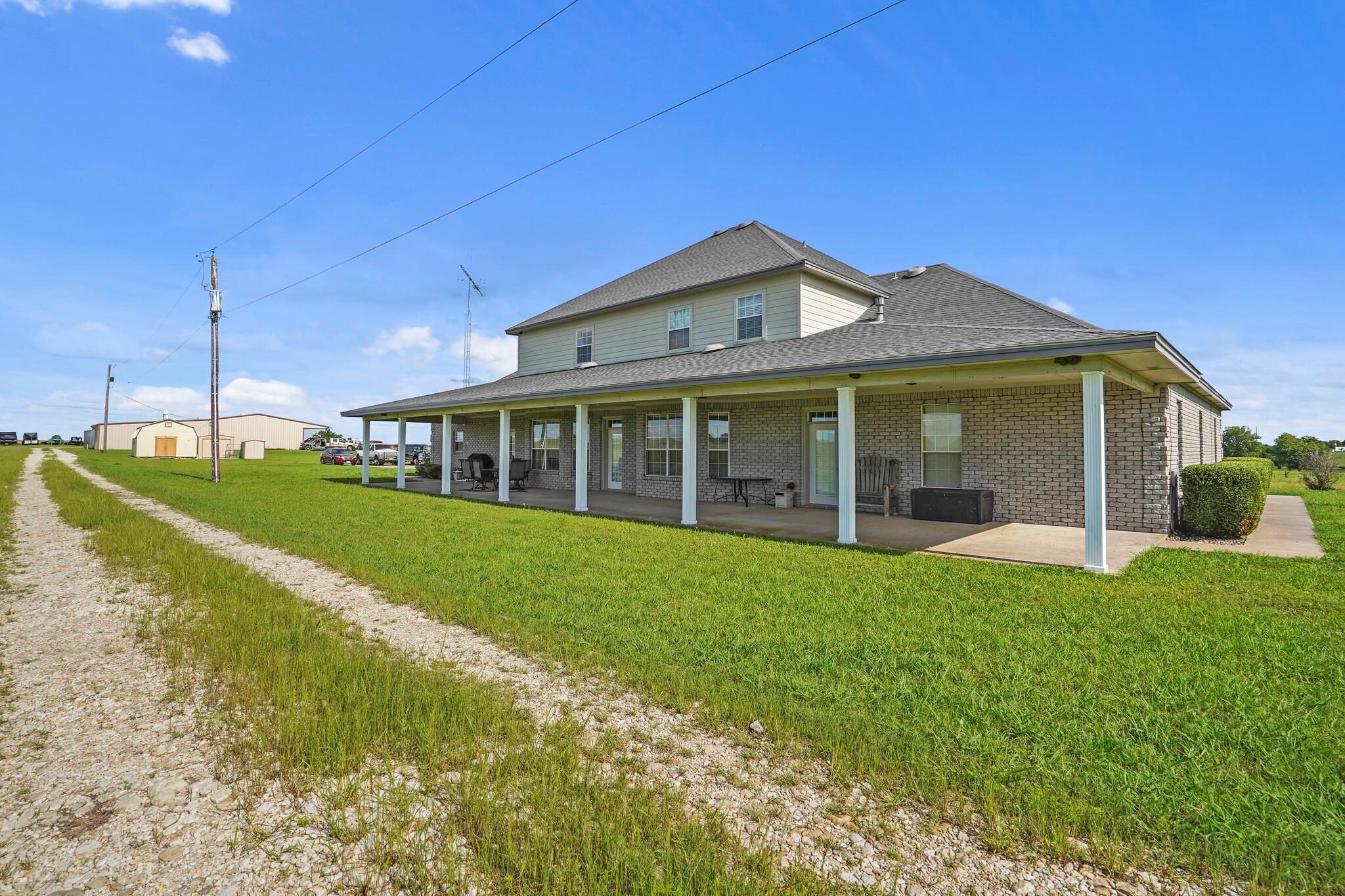 main property photo 35