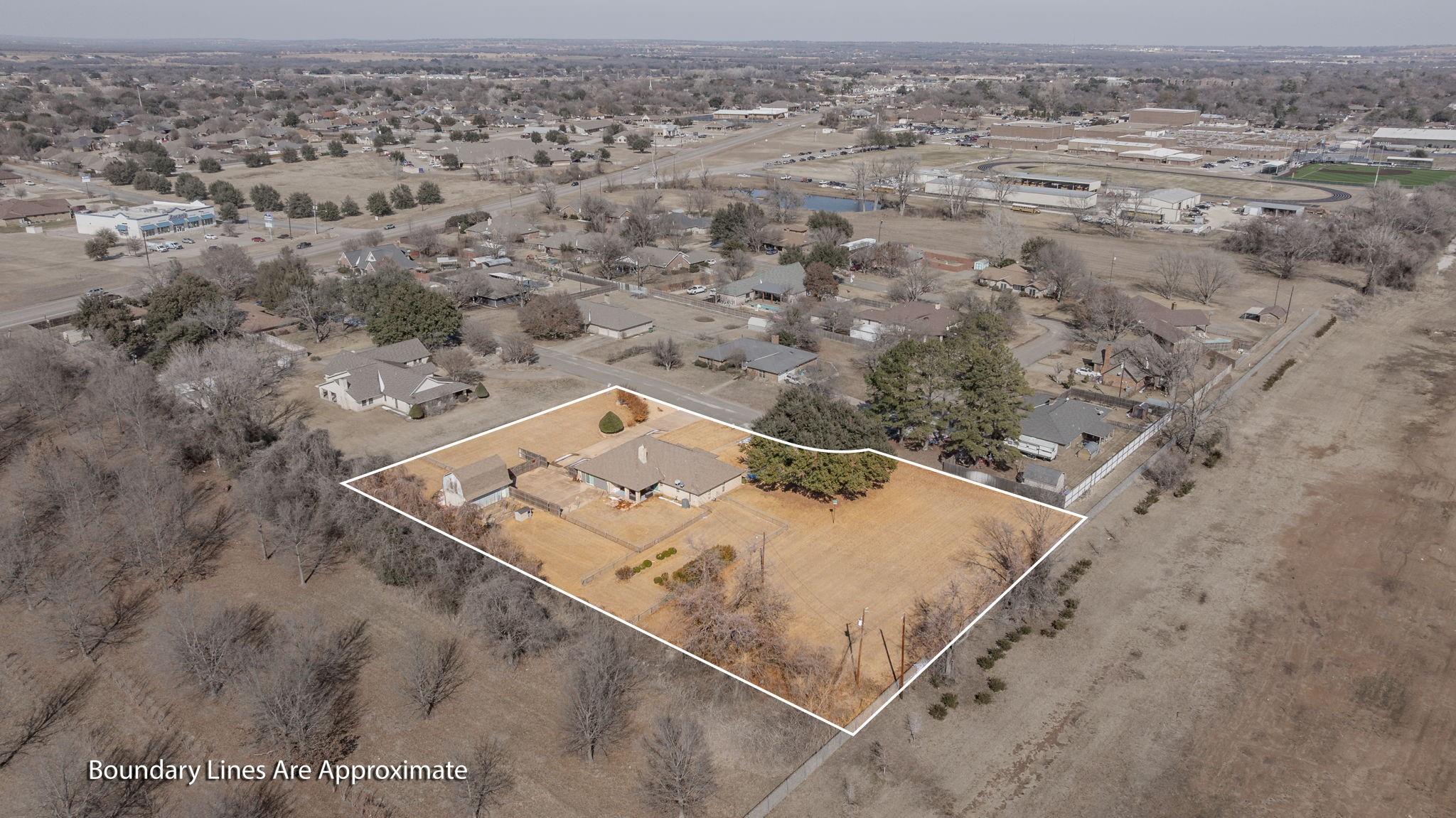 main property photo 30