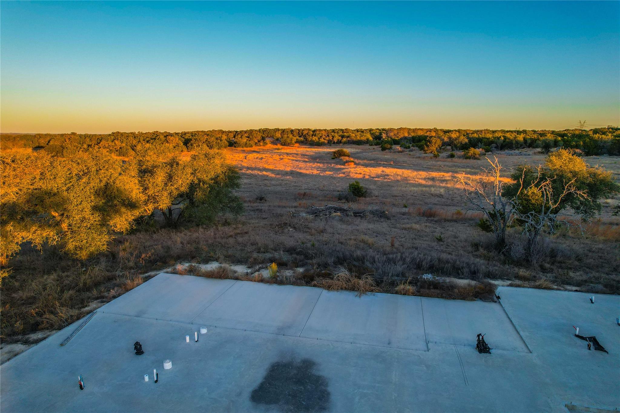 main property photo 25