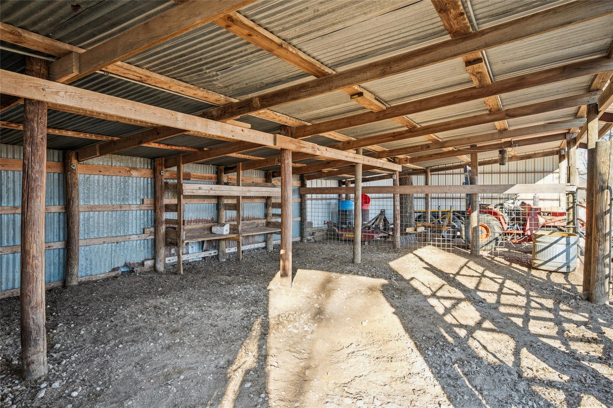 main property photo 37