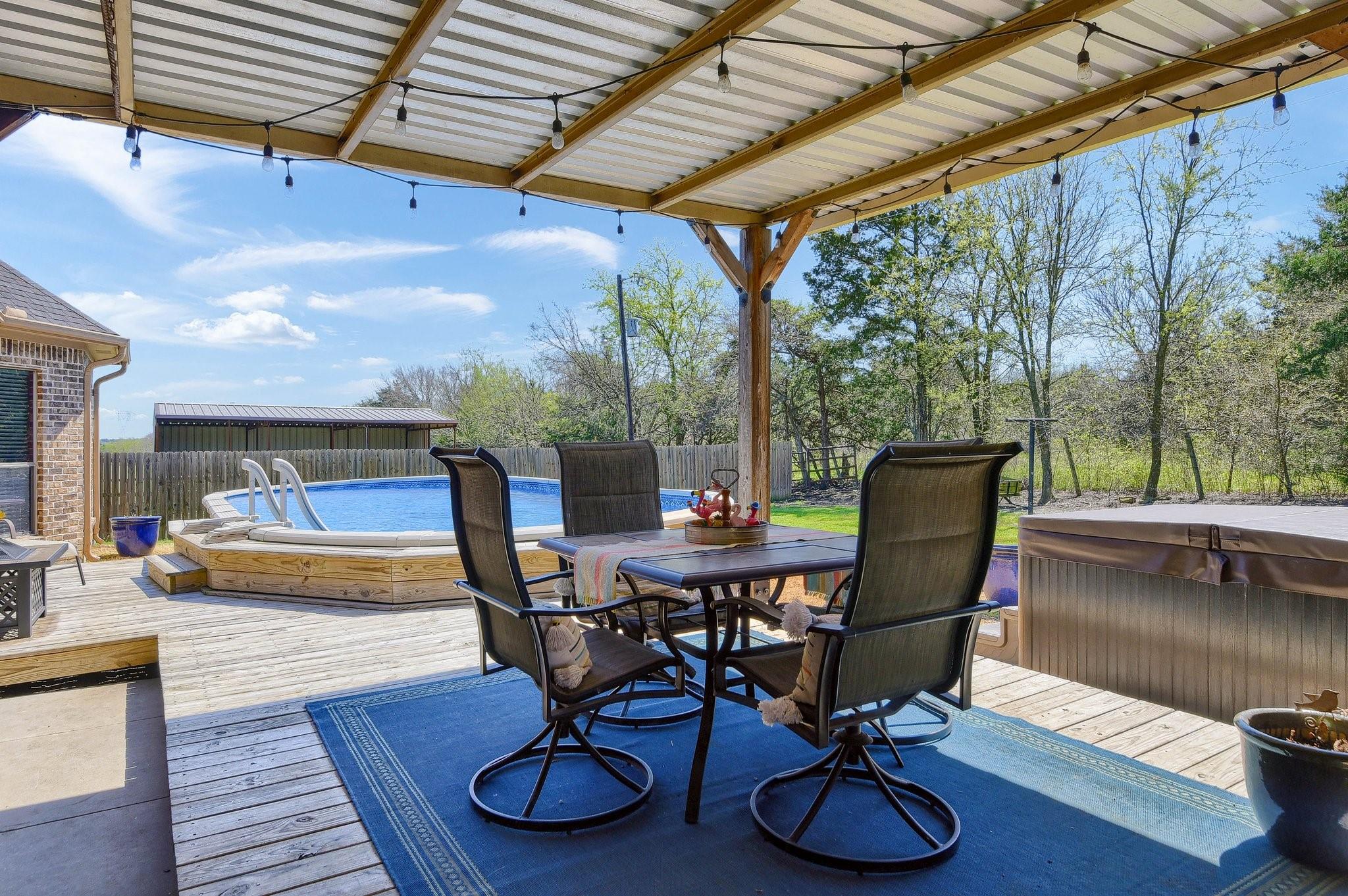 main property photo 30