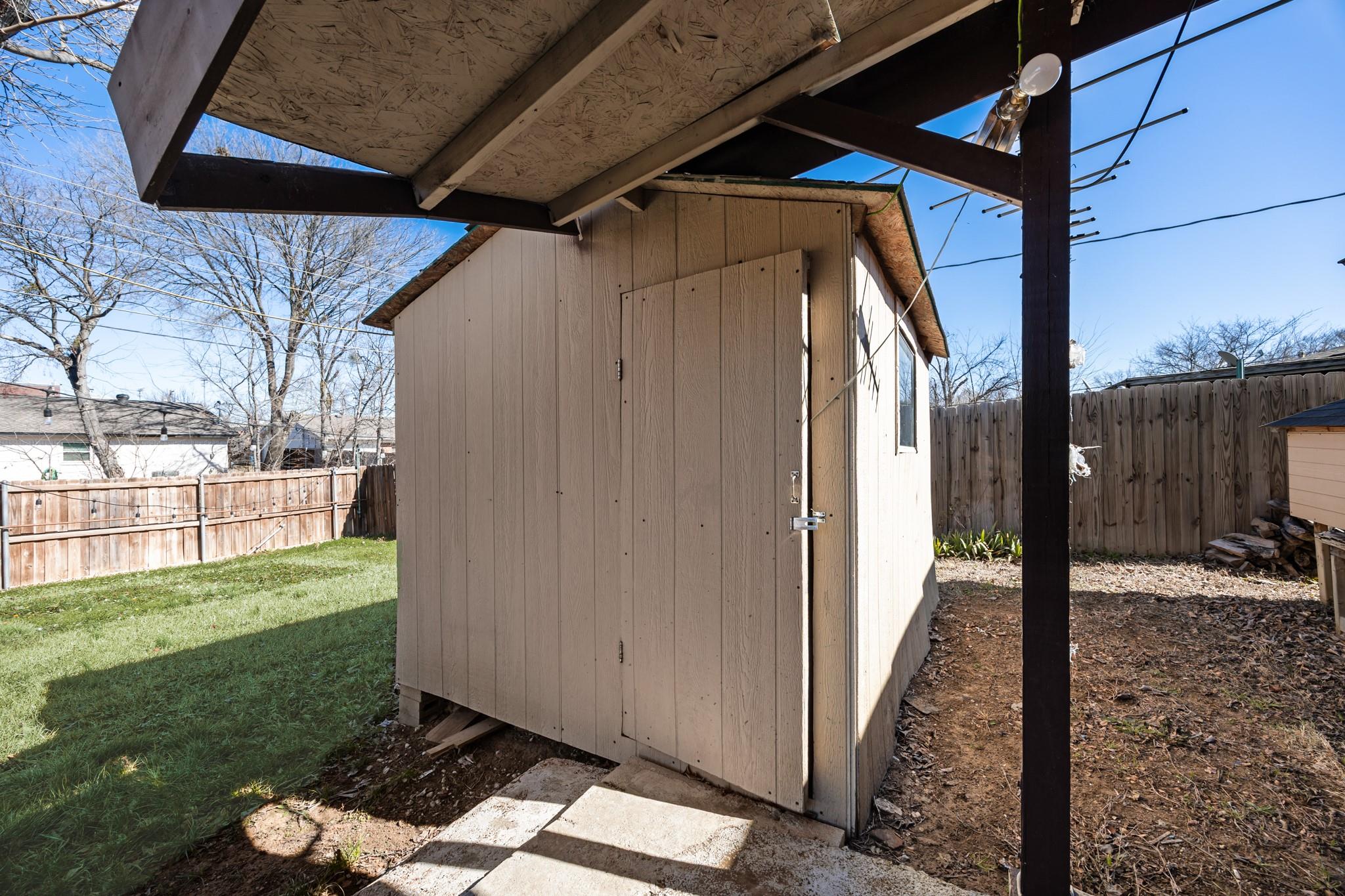 main property photo 16