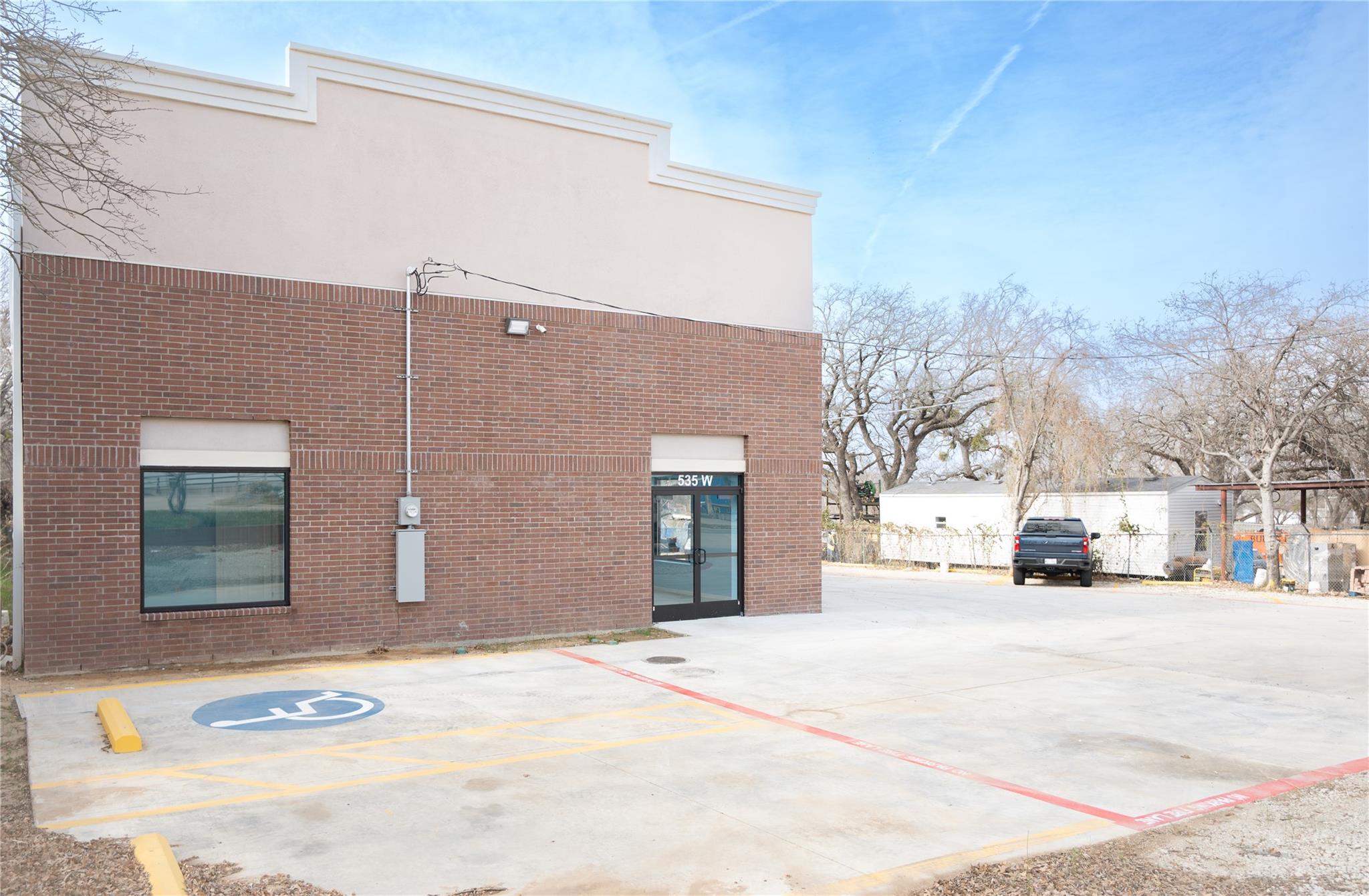main property photo 23