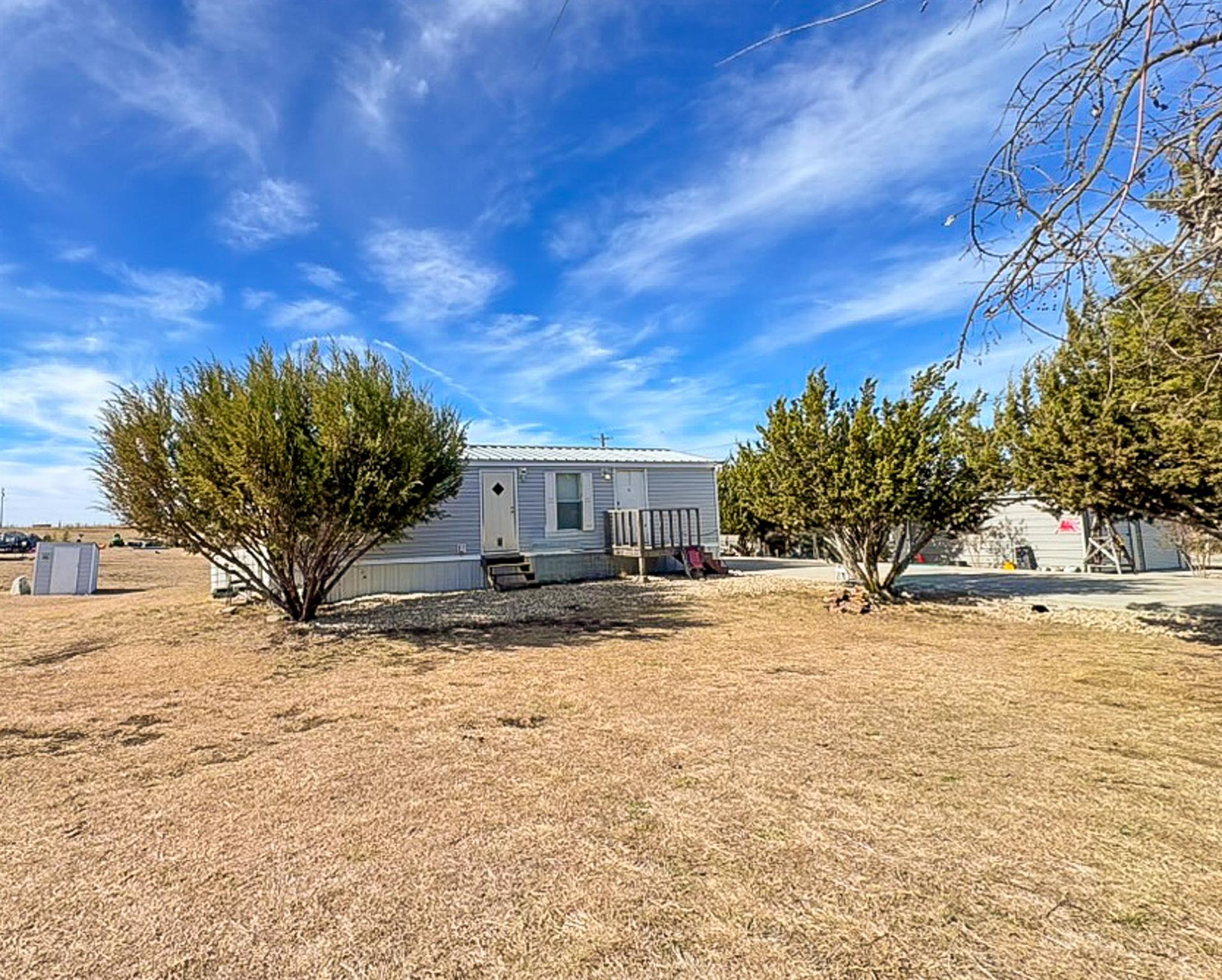 main property photo 11