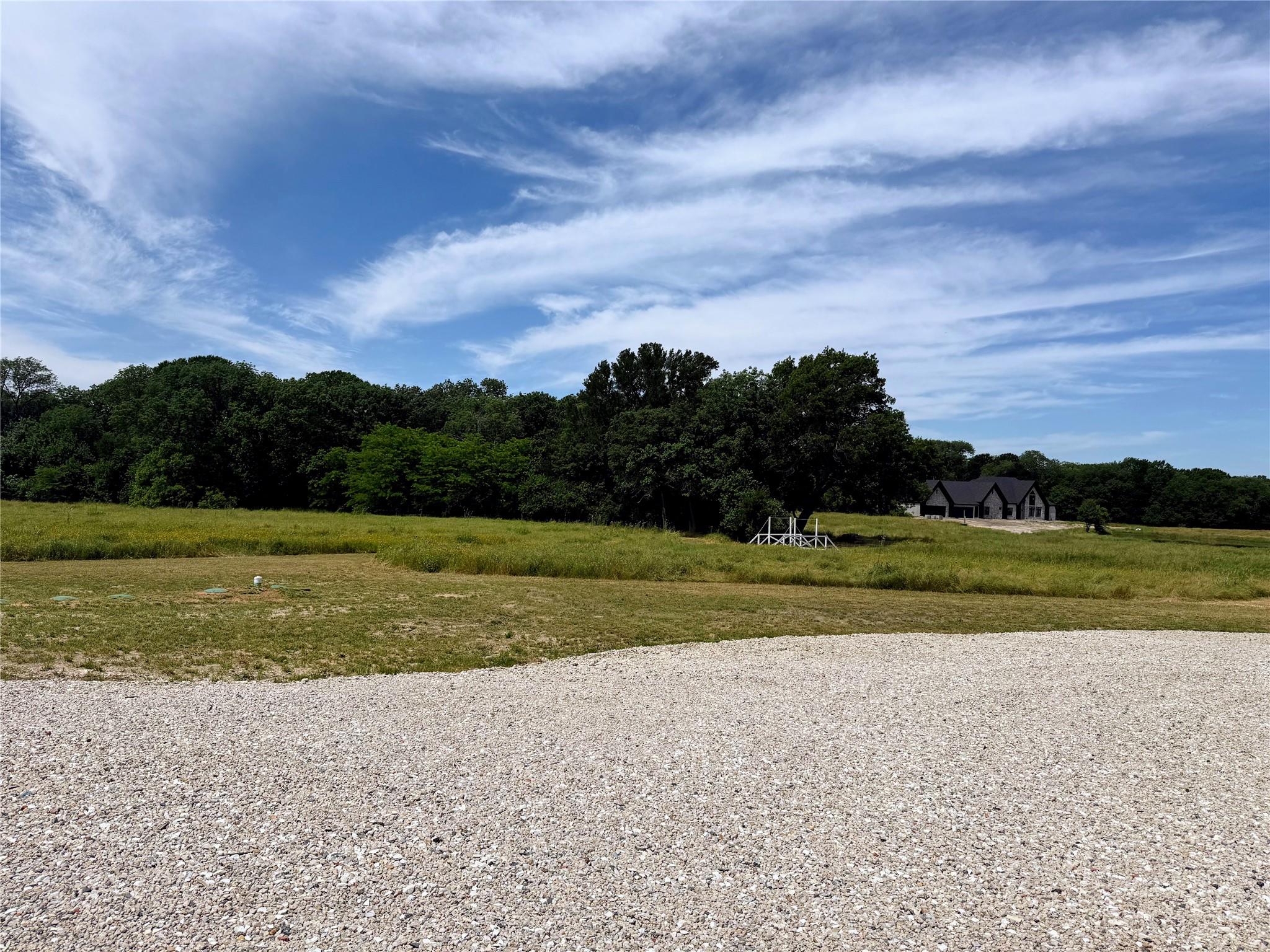 main property photo 30