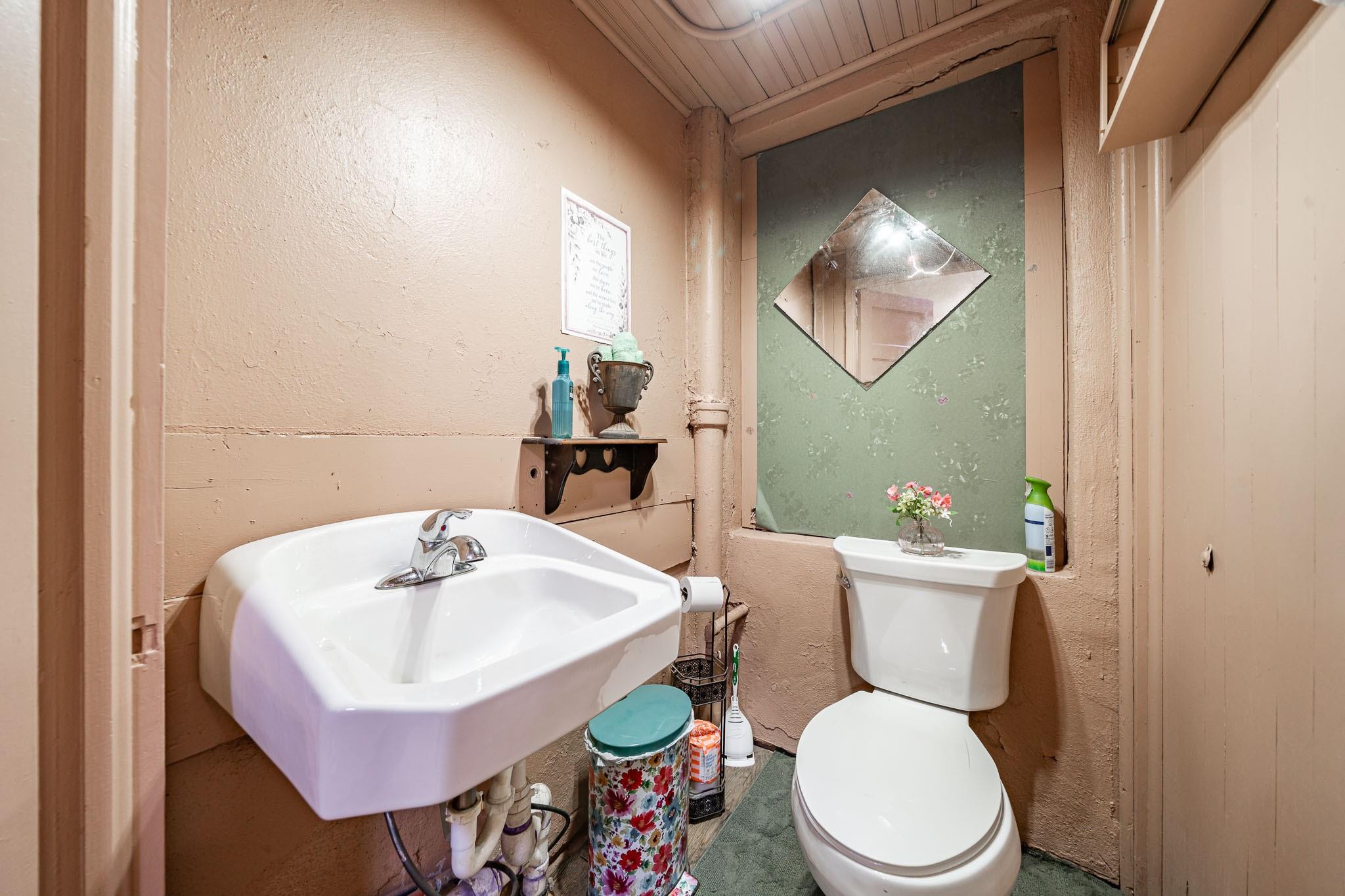 main property photo 18
