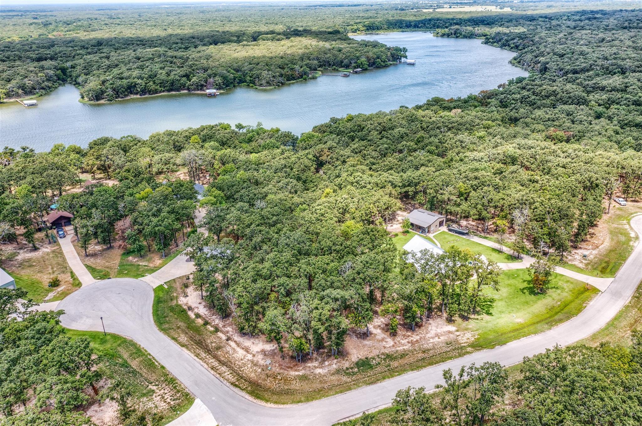 main property photo 12