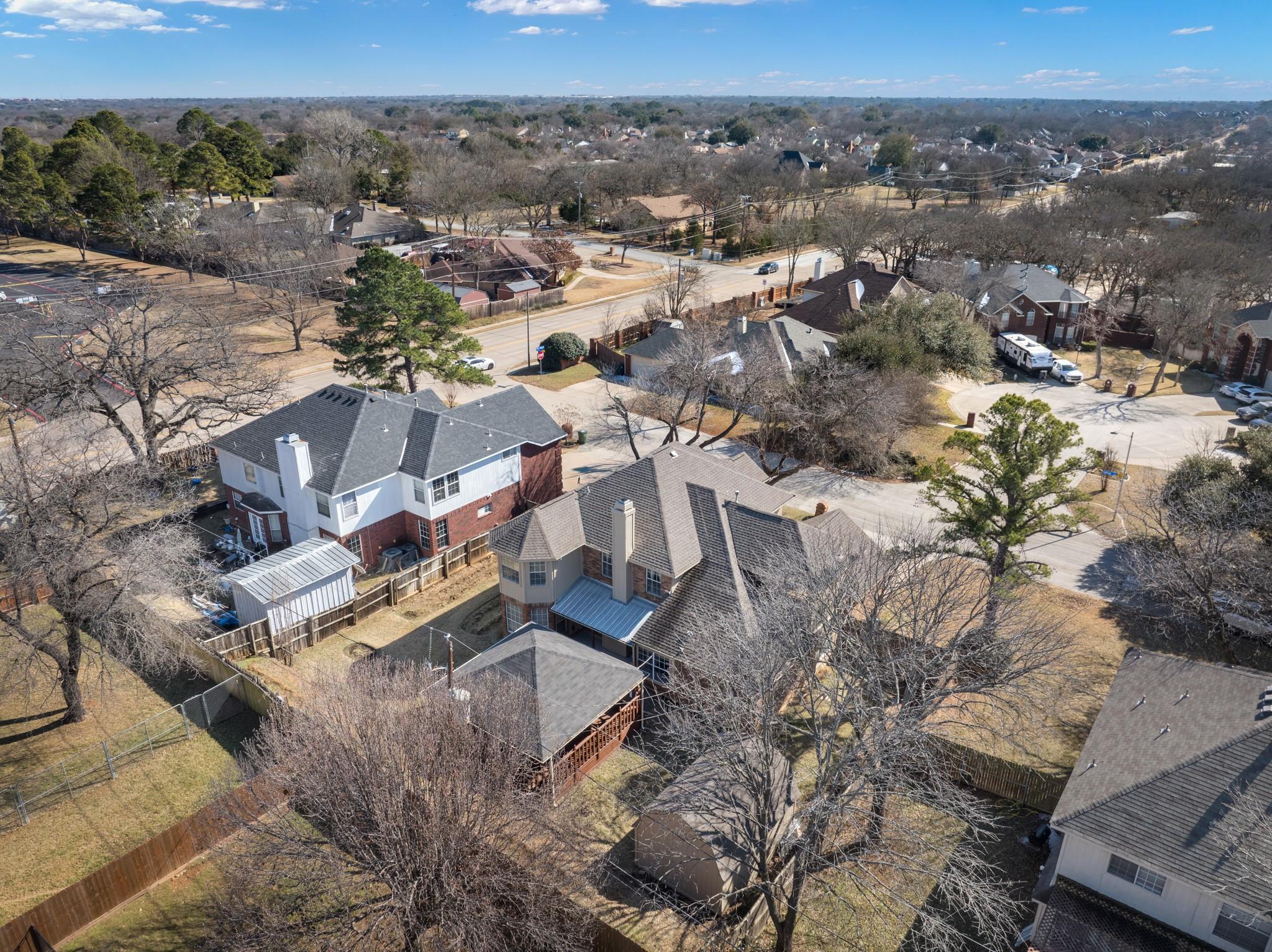 main property photo 28