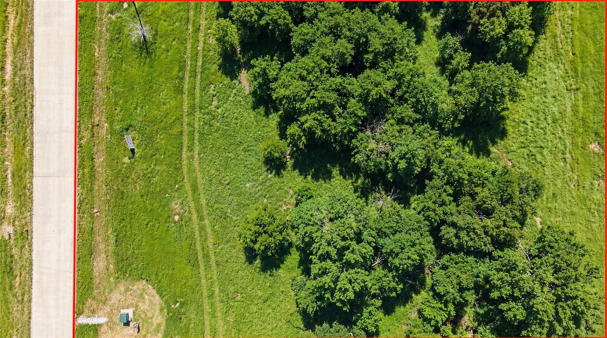 main property photo 9