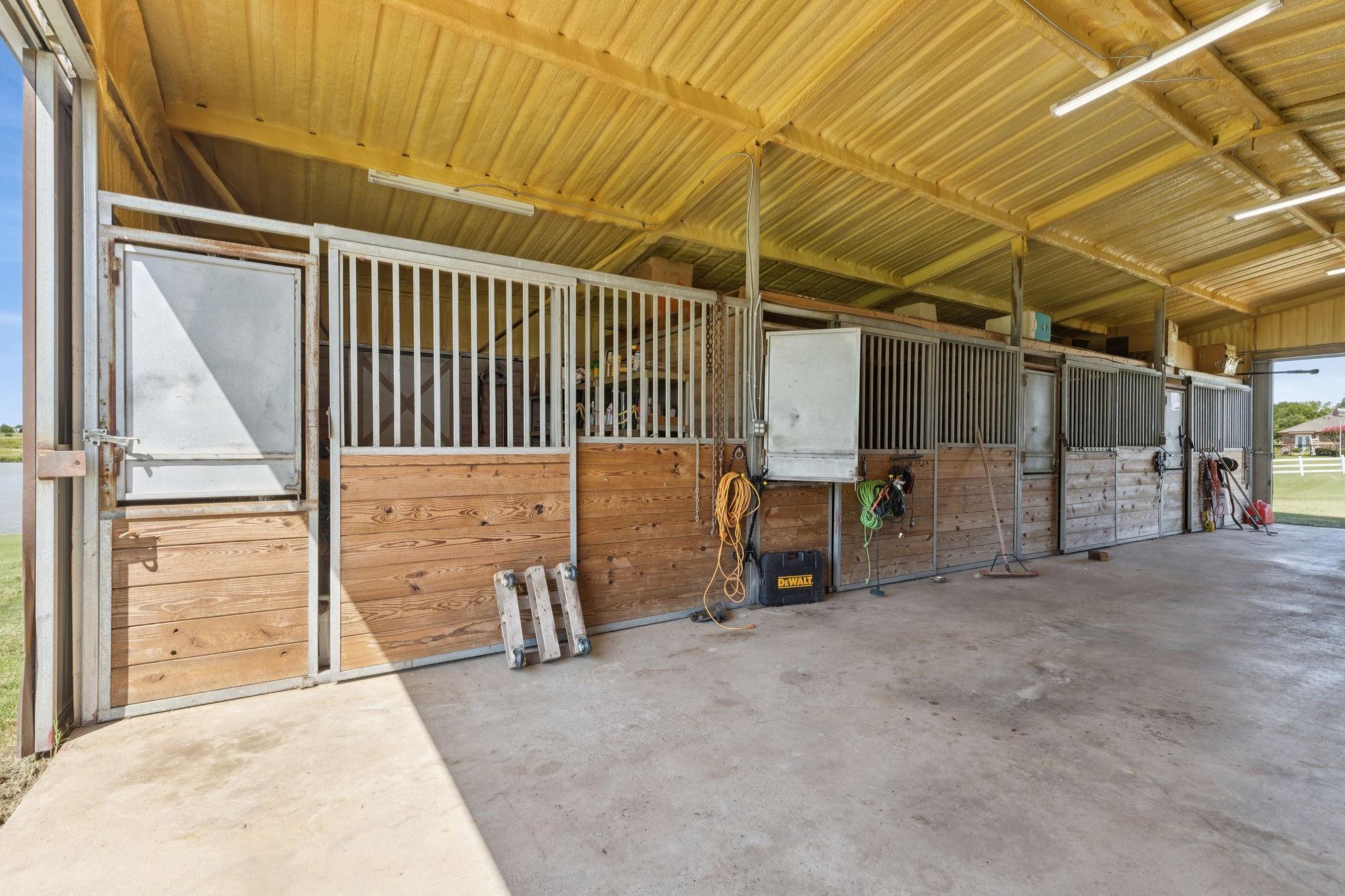 main property photo 26