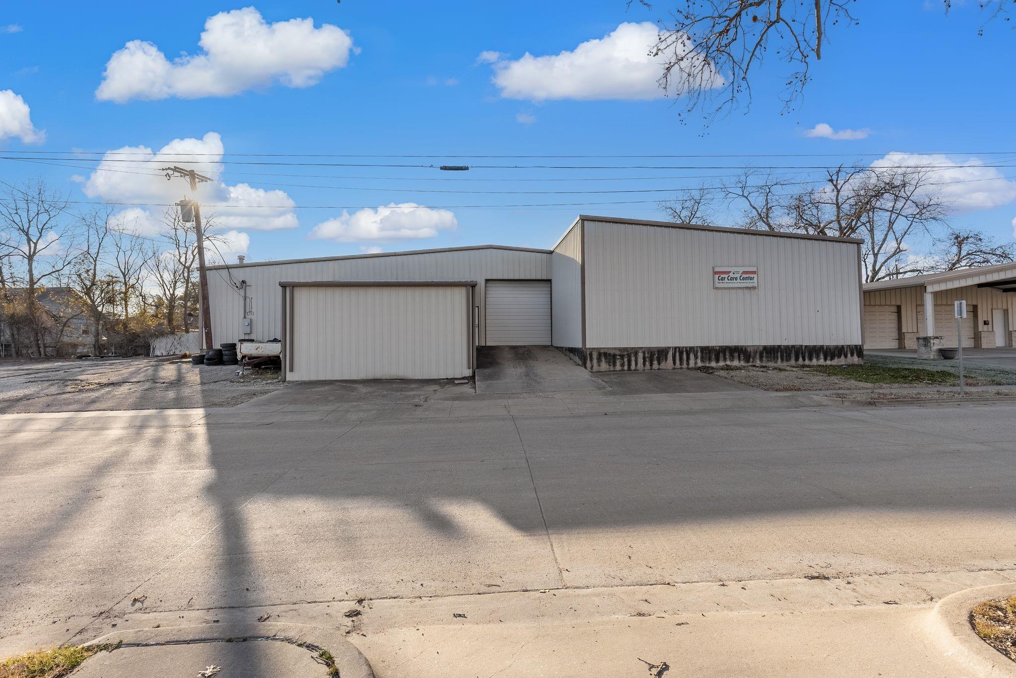 main property photo 5