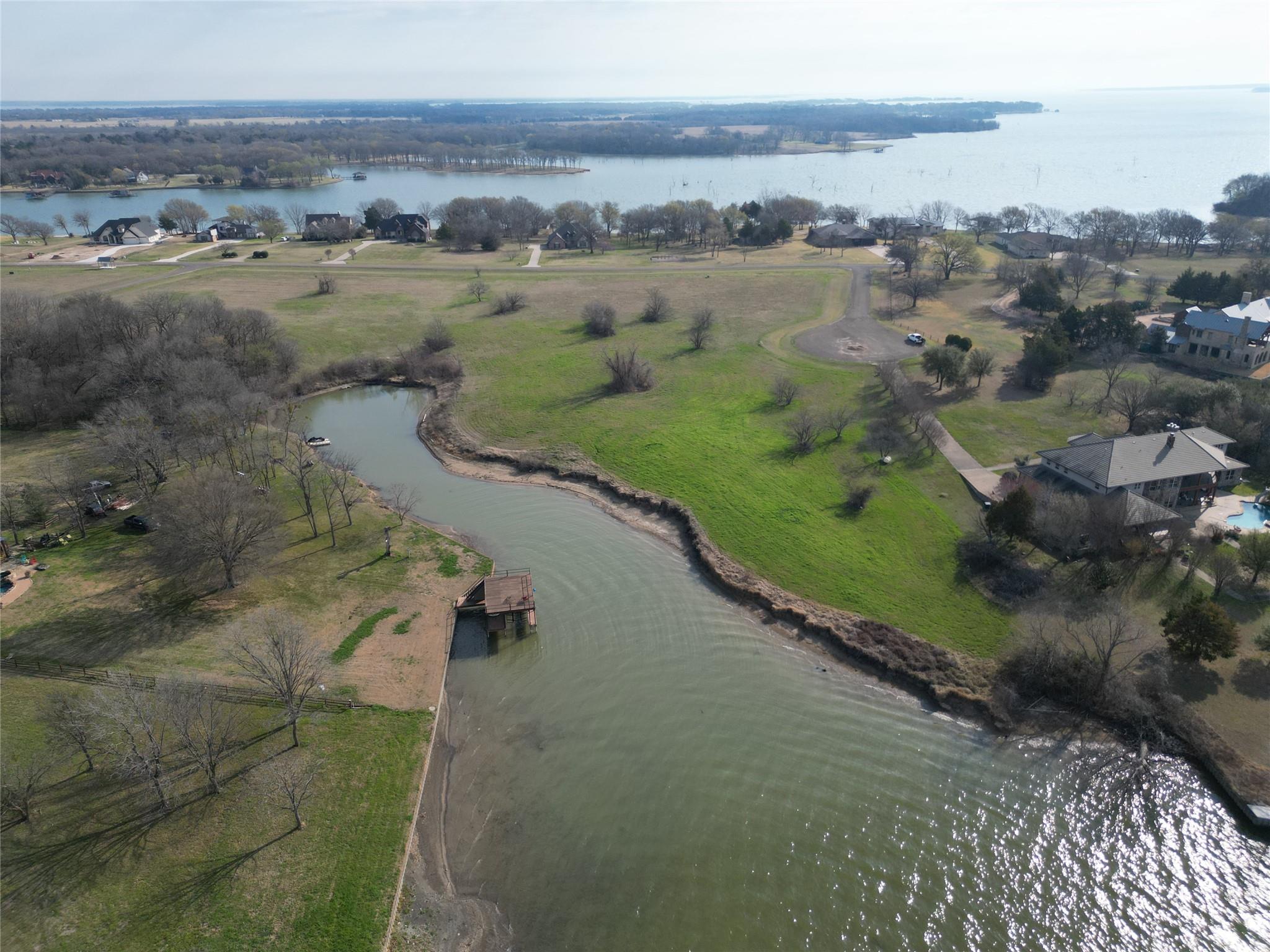 main property photo 6
