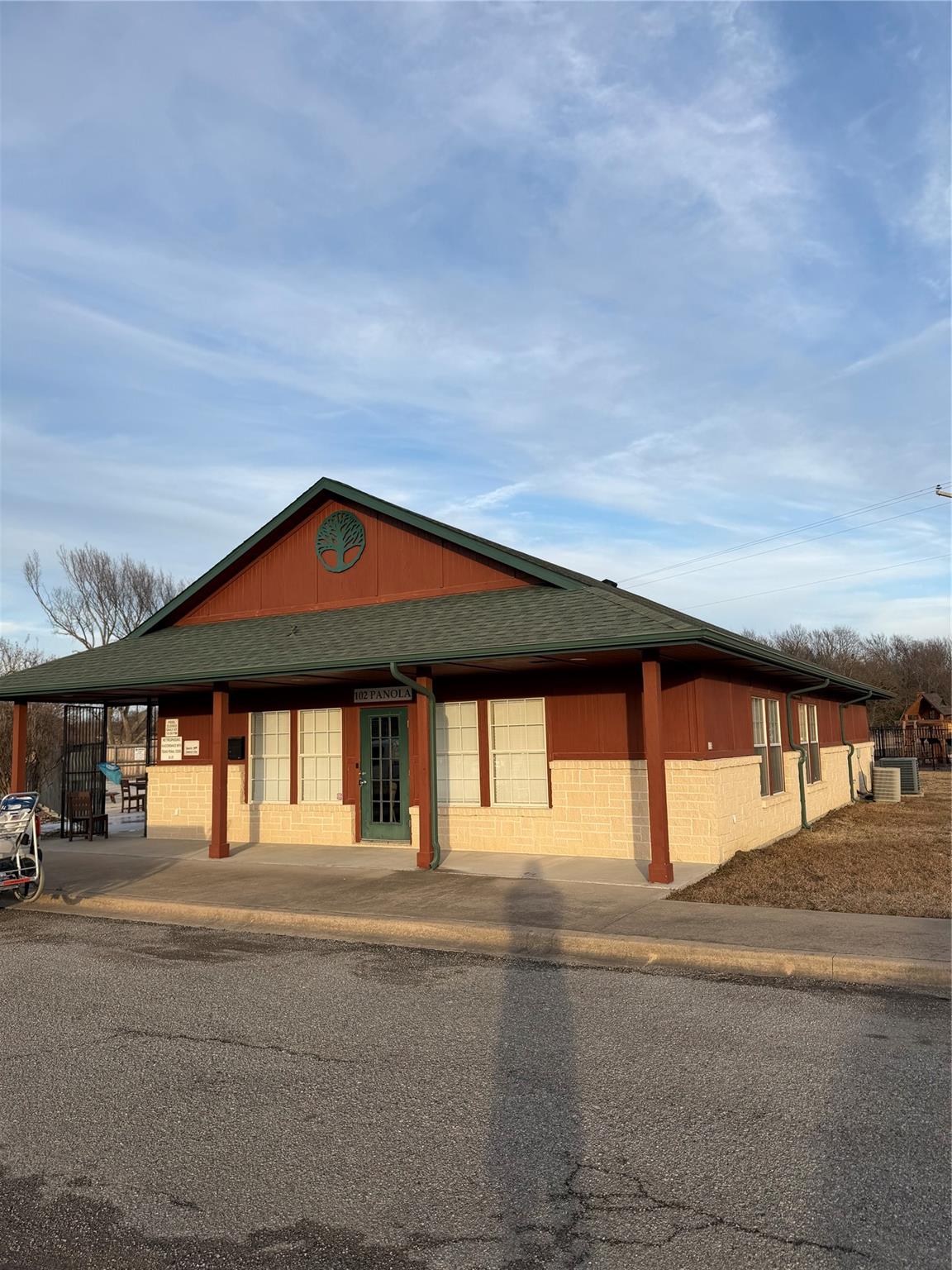 main property photo 4