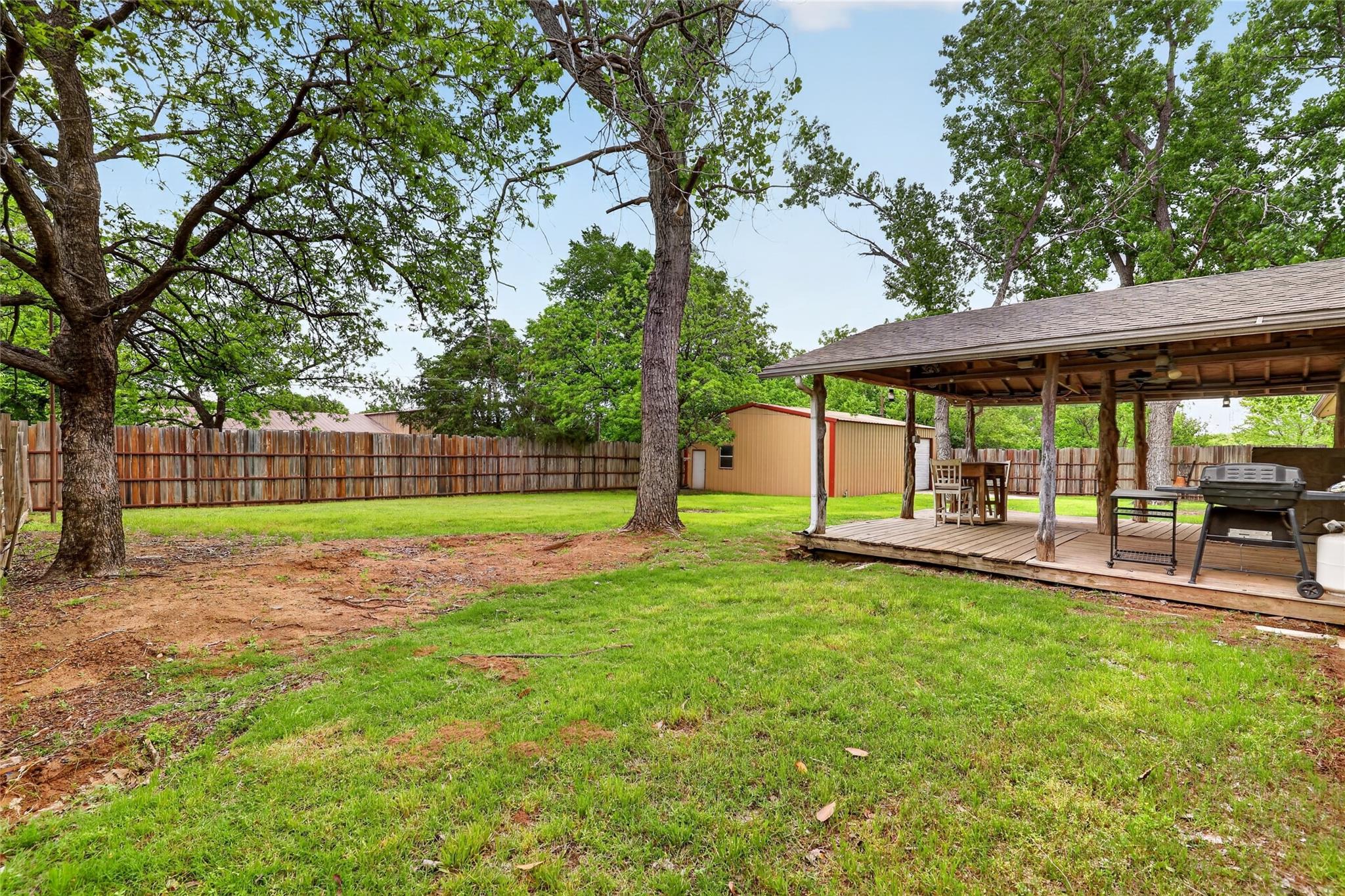 main property photo 31