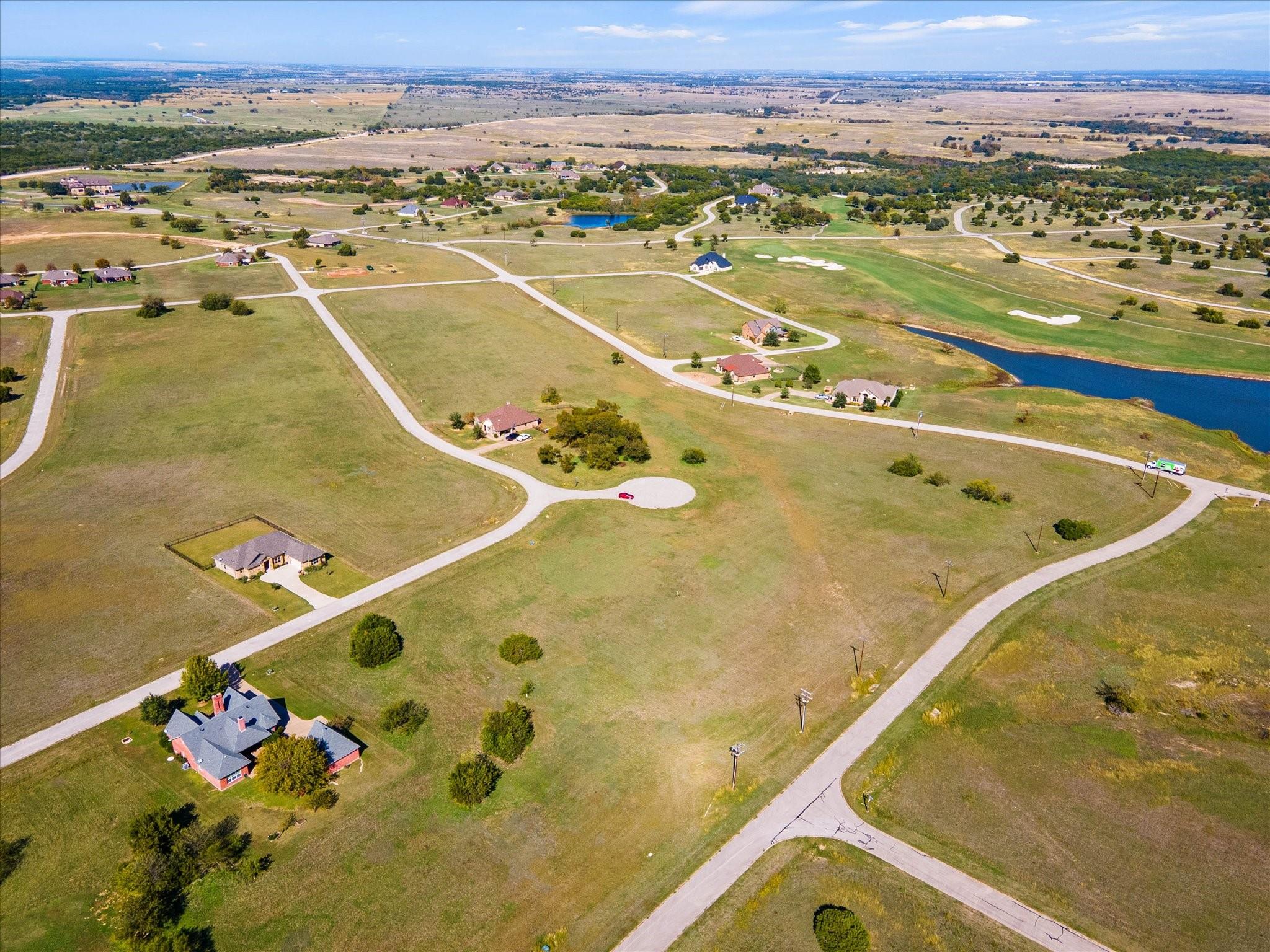 main property photo 11