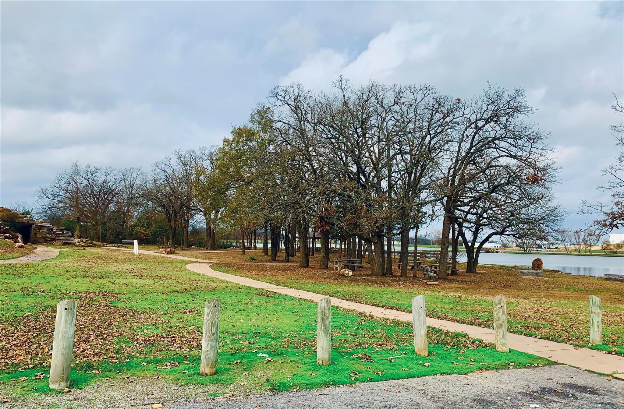 main property photo 34